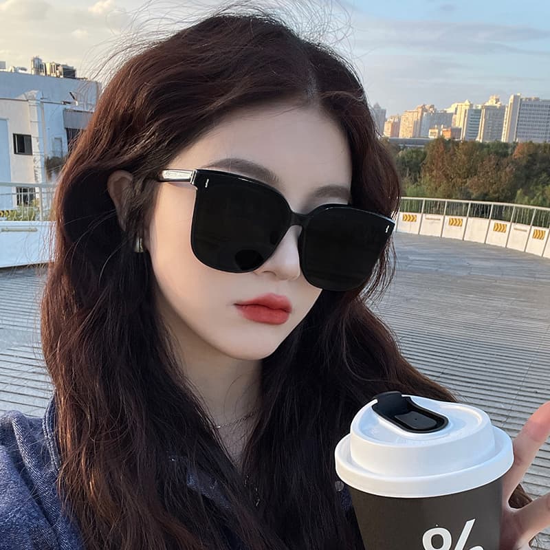 Солнцезащитные очки VINEY PC - изображение 5