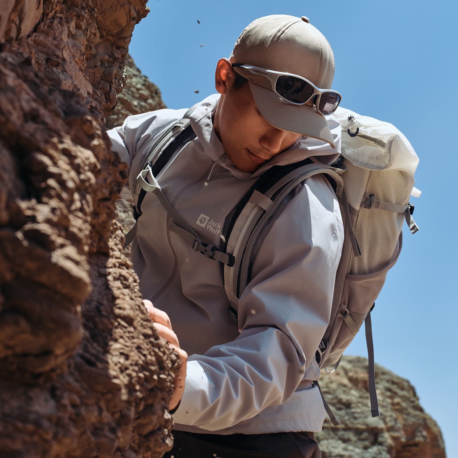 Демисезонная куртка Jack Wolfskin PRELIGHTP - изображение 6