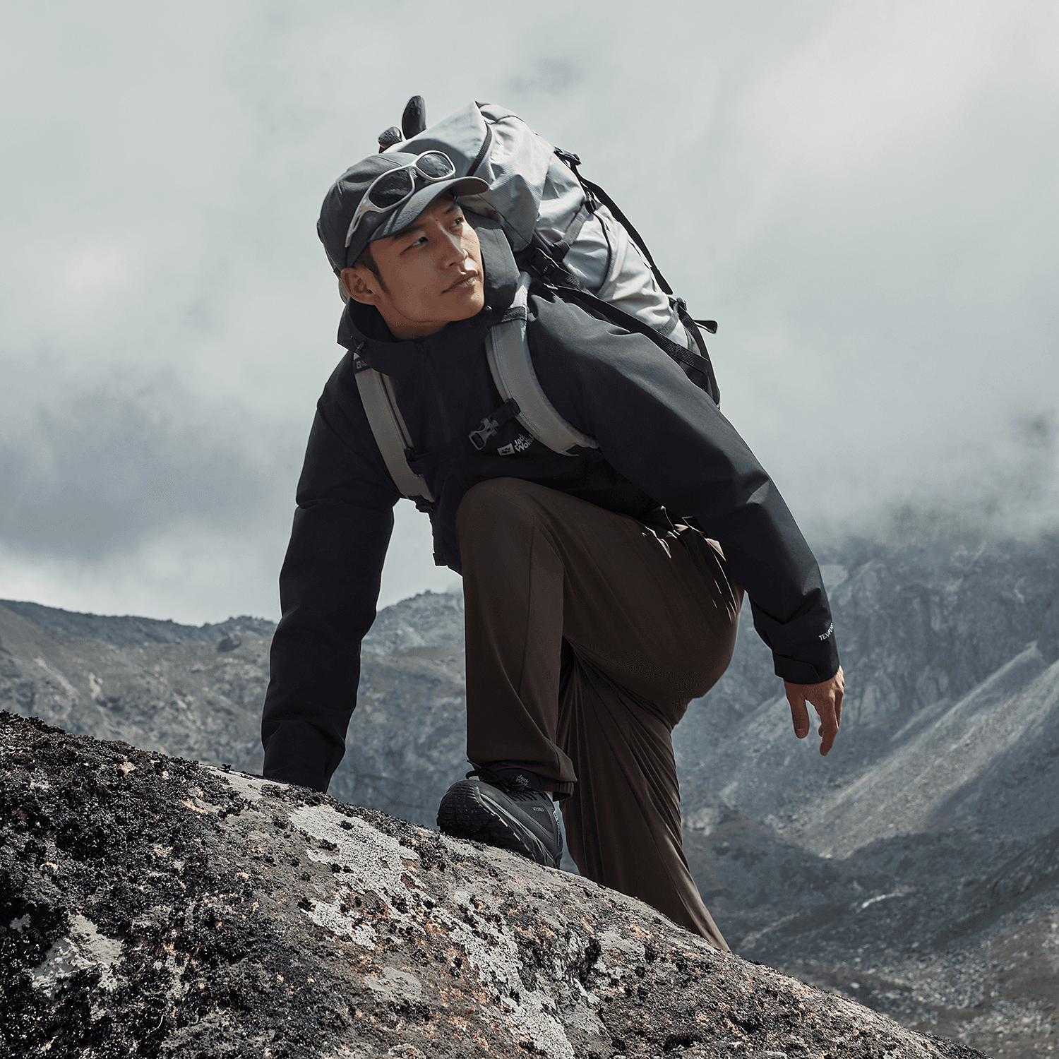 Демисезонная куртка Jack Wolfskin TexApore JOYFUL600 - изображение 7
