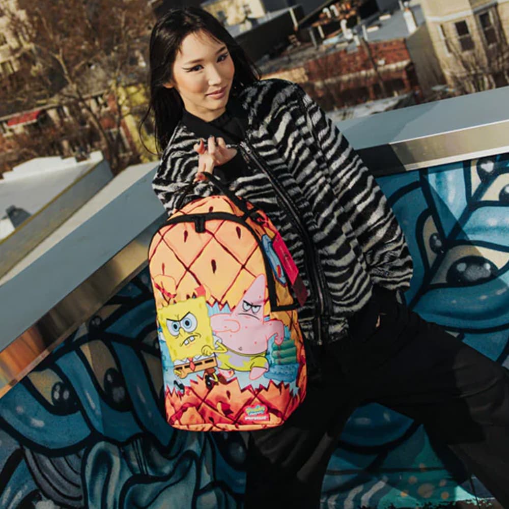 Рюкзак SPRAYGROUND Губка Боб Коллаборация PVC Рюкзак Унисекс Оранжевый - изображение 7