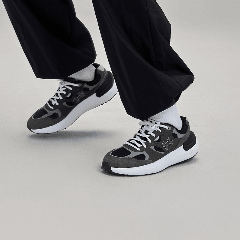 Кроссовки для бега Under Armour Phantom Lux - изображение 6