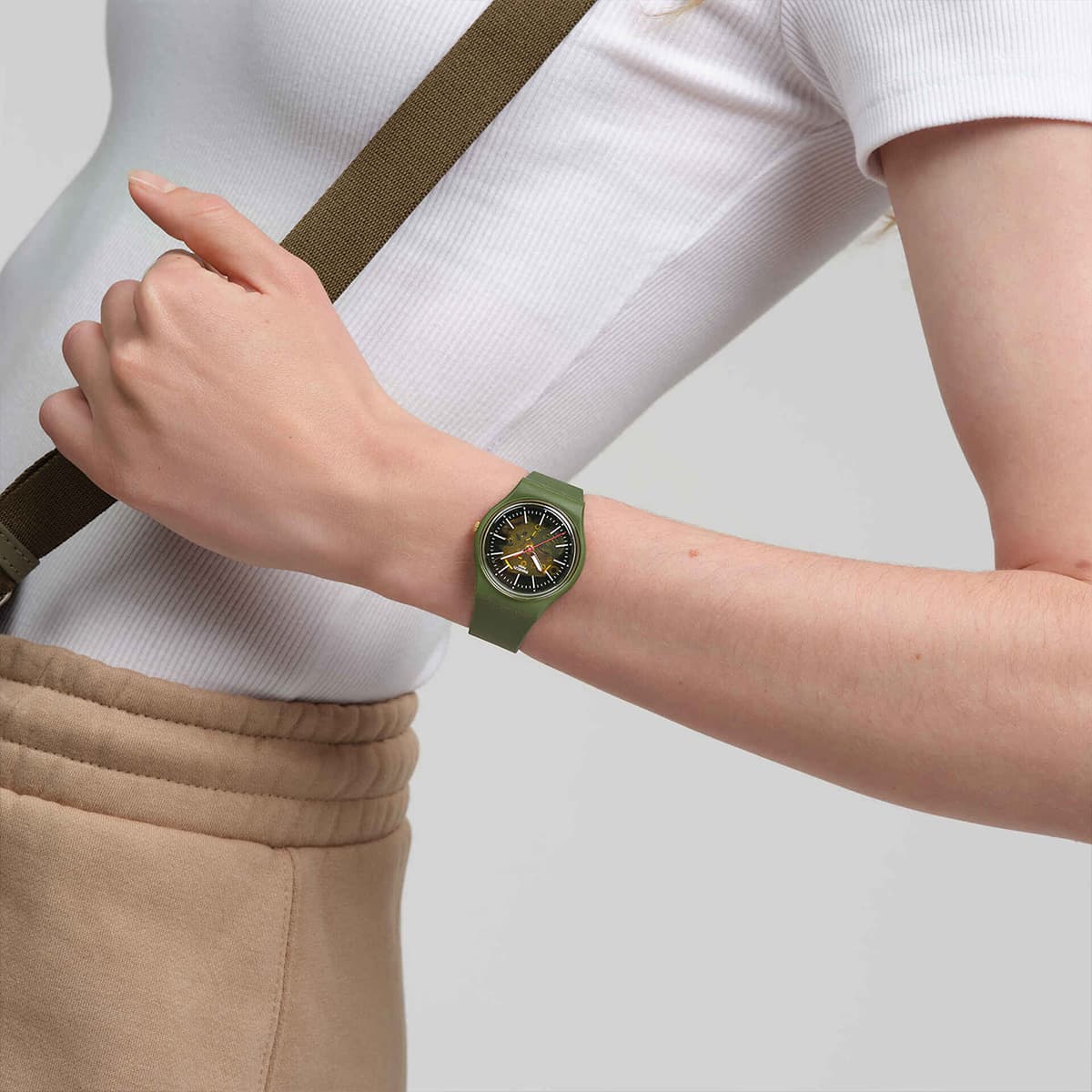 Часы Swatch Quartz Механизм Мужские часы Циферблат Зеленый Био-основанный материал Корпус часов - изображение 4