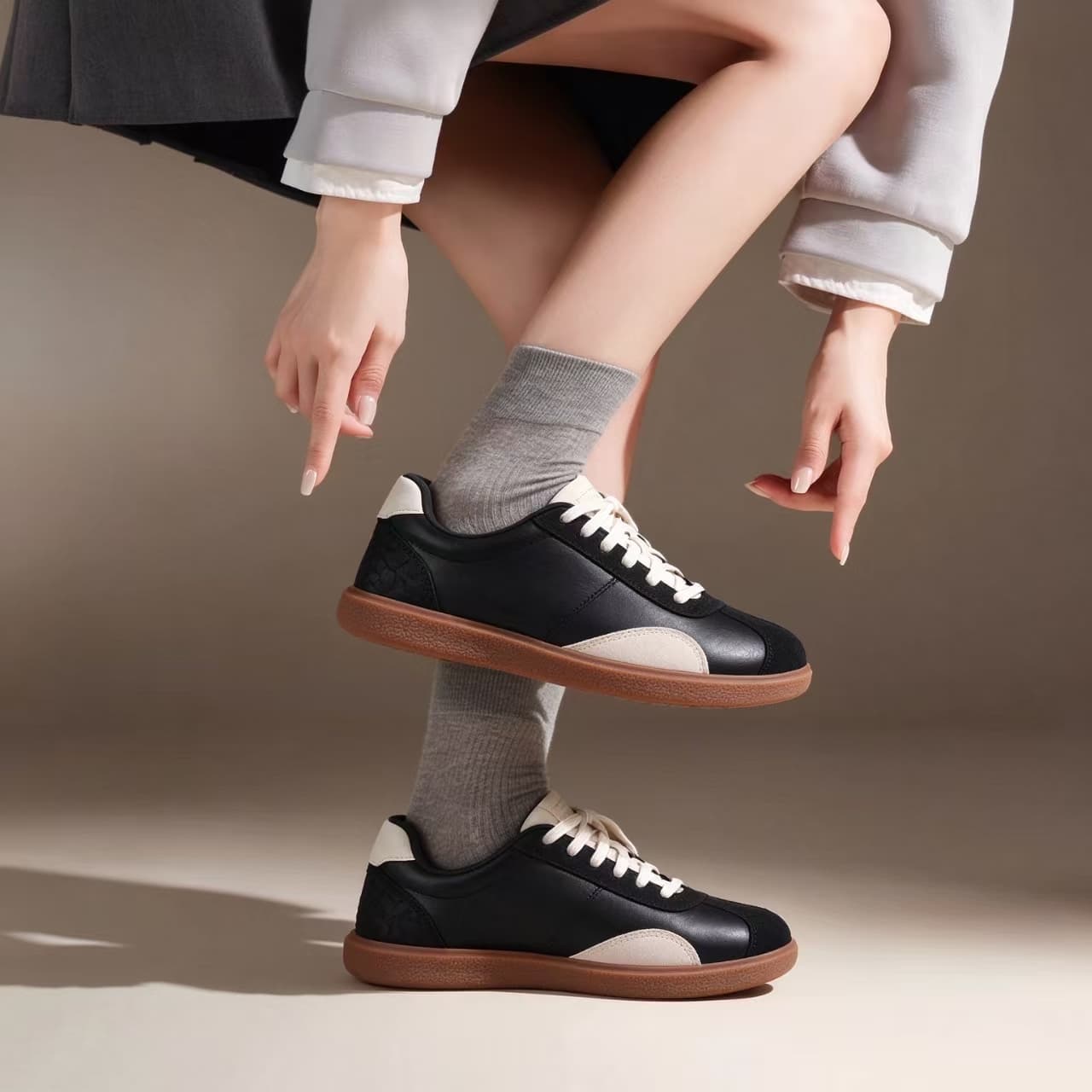 Кроссовки LI-NING 1990 Лоу-топы Скейтборд Обувь Женские Черный бежевый - изображение 1