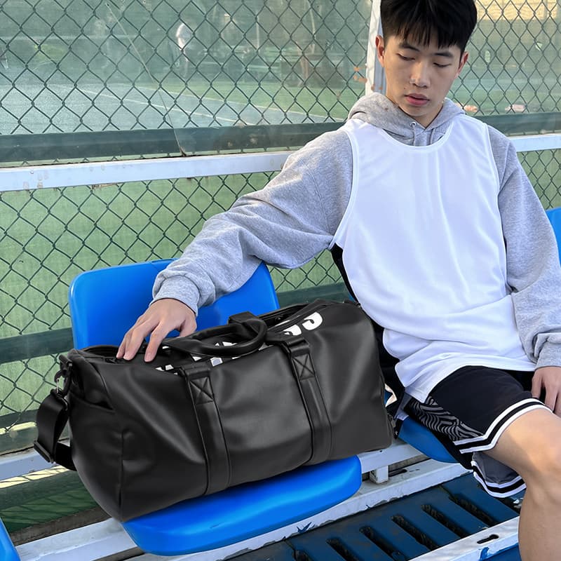 Спортивная сумка LOVERPUSS Big Logo Double Zipper Bag Black - изображение 5