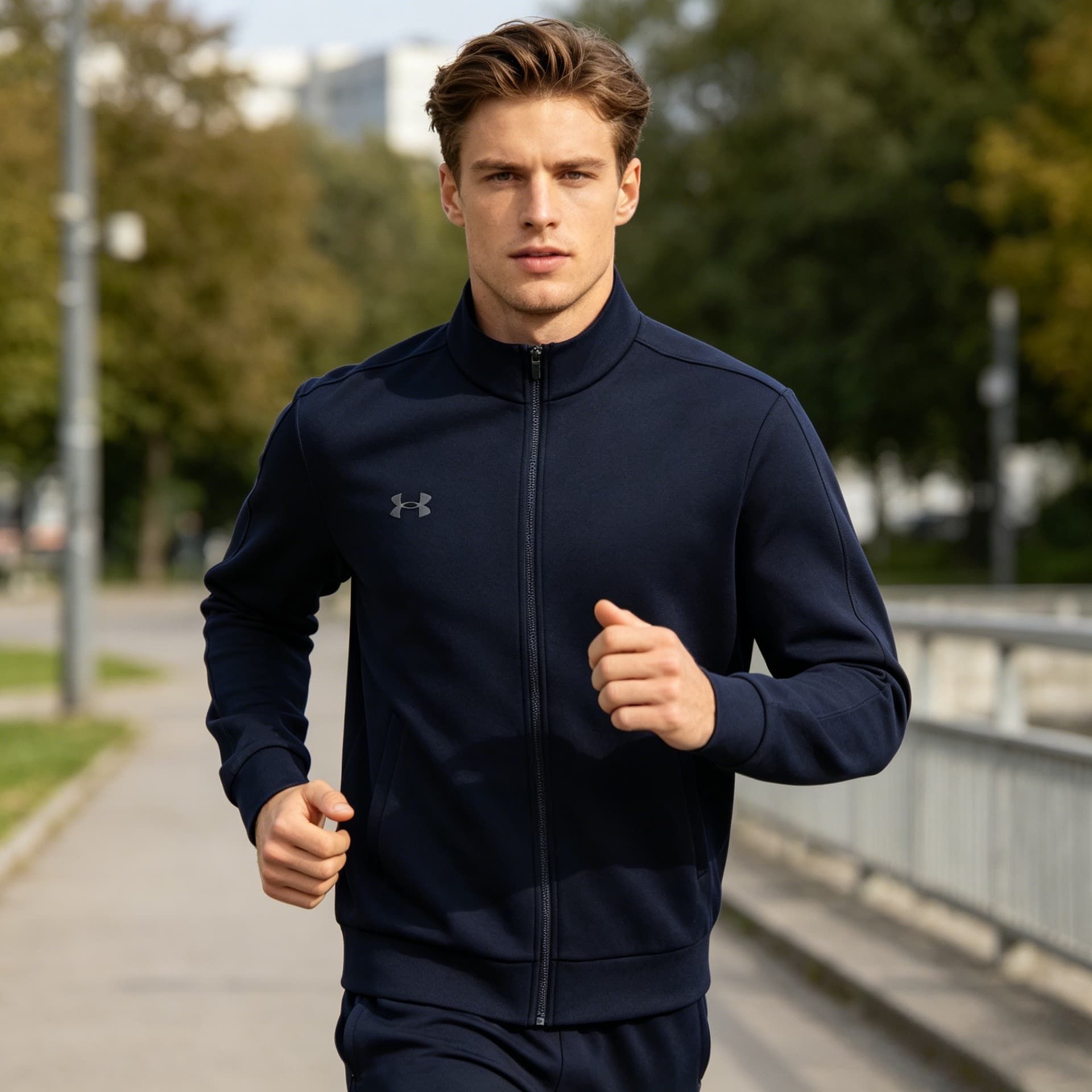 Куртка Куртка Under Armour унисекс темно-синяя - изображение 7