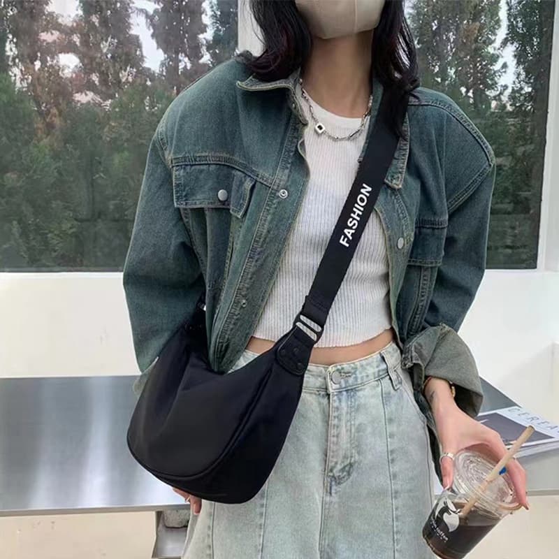 Сумка через плечо VINEY Oxford Street Crossbody Bag Unisex Black ВИНЕЙ Оксфорд Уличная Сумка через плечо Унисекс Черная - изображение 4
