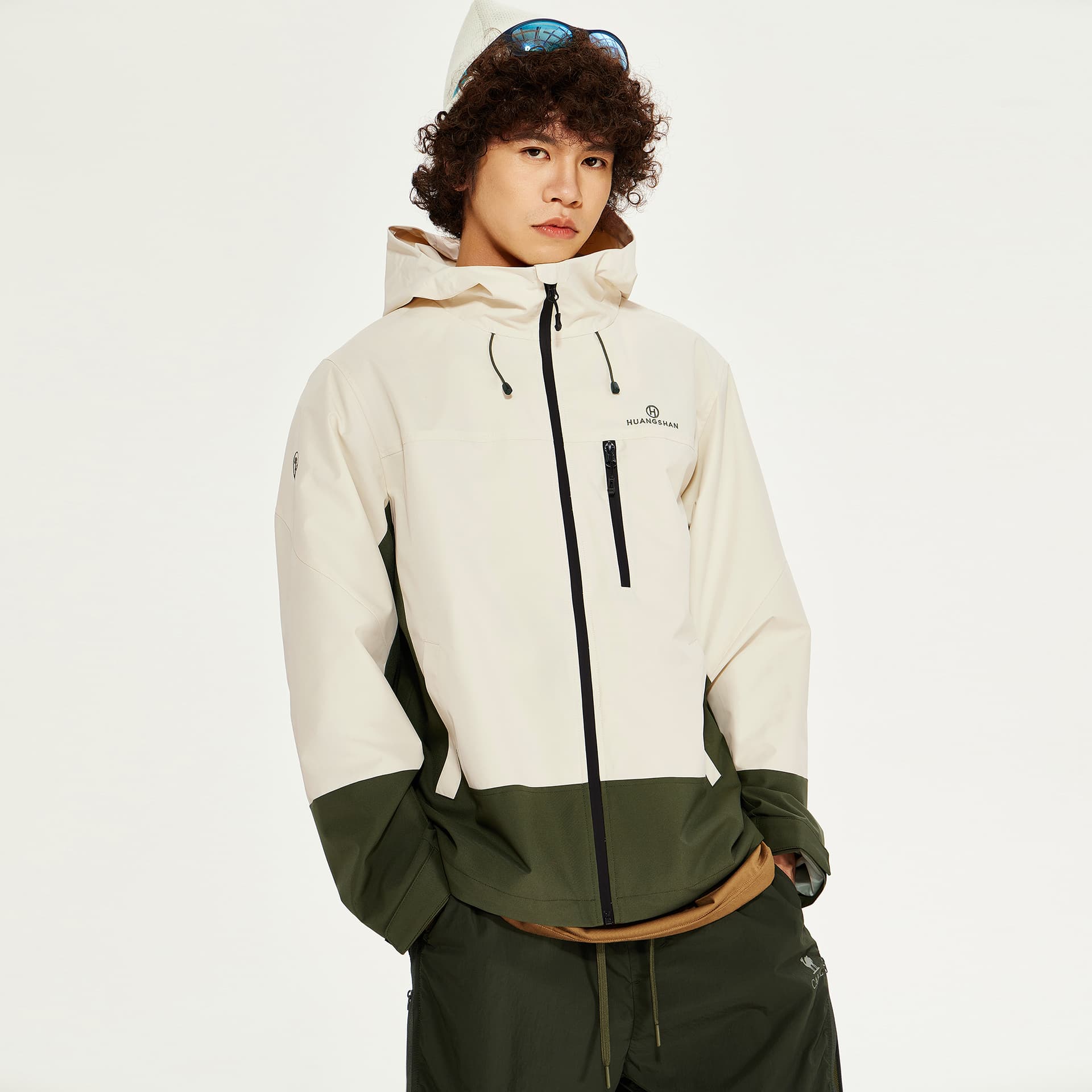 Куртка CAMEL x Huangshan Limited Edition Color Shell City Wild Series Outdoor Mountain Wear Городская техническая одежда Контрастные цвета Износостойкий Ветрозащитный Плащ Водоотталкивающая Куртка Мужской - изображение 5