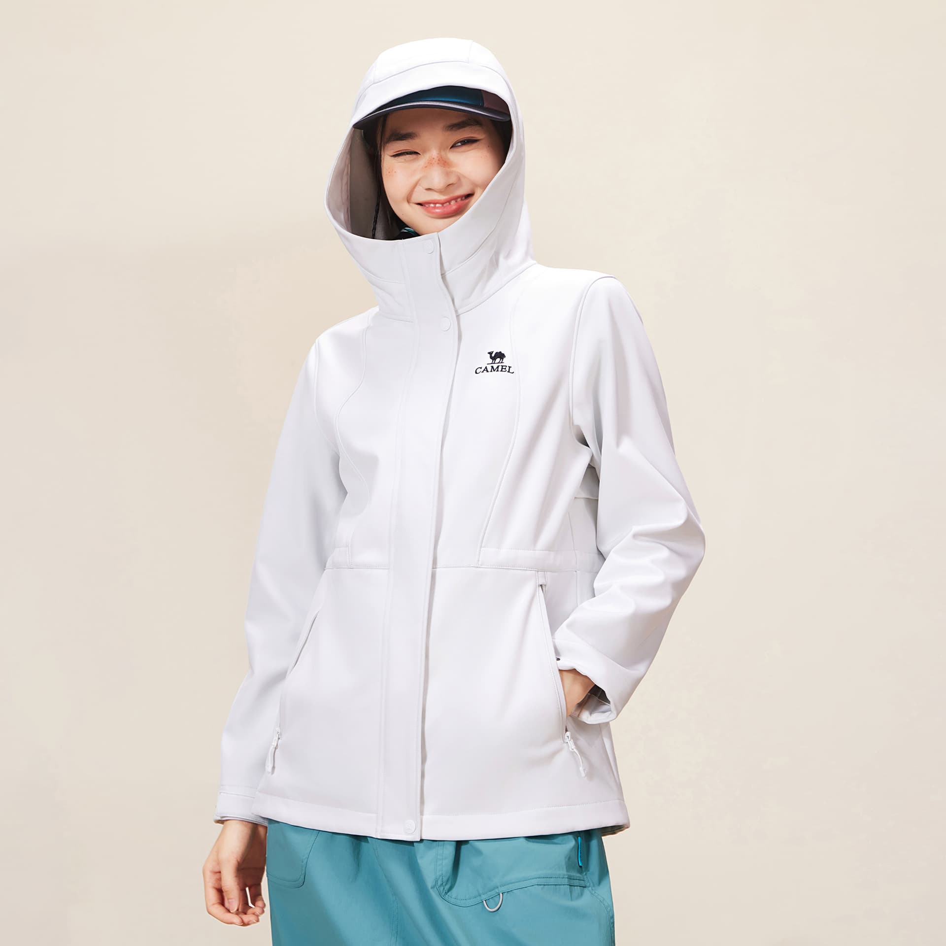 Camel Urban Function Series Мягкая Оболочка Куртка Женская - изображение 3
