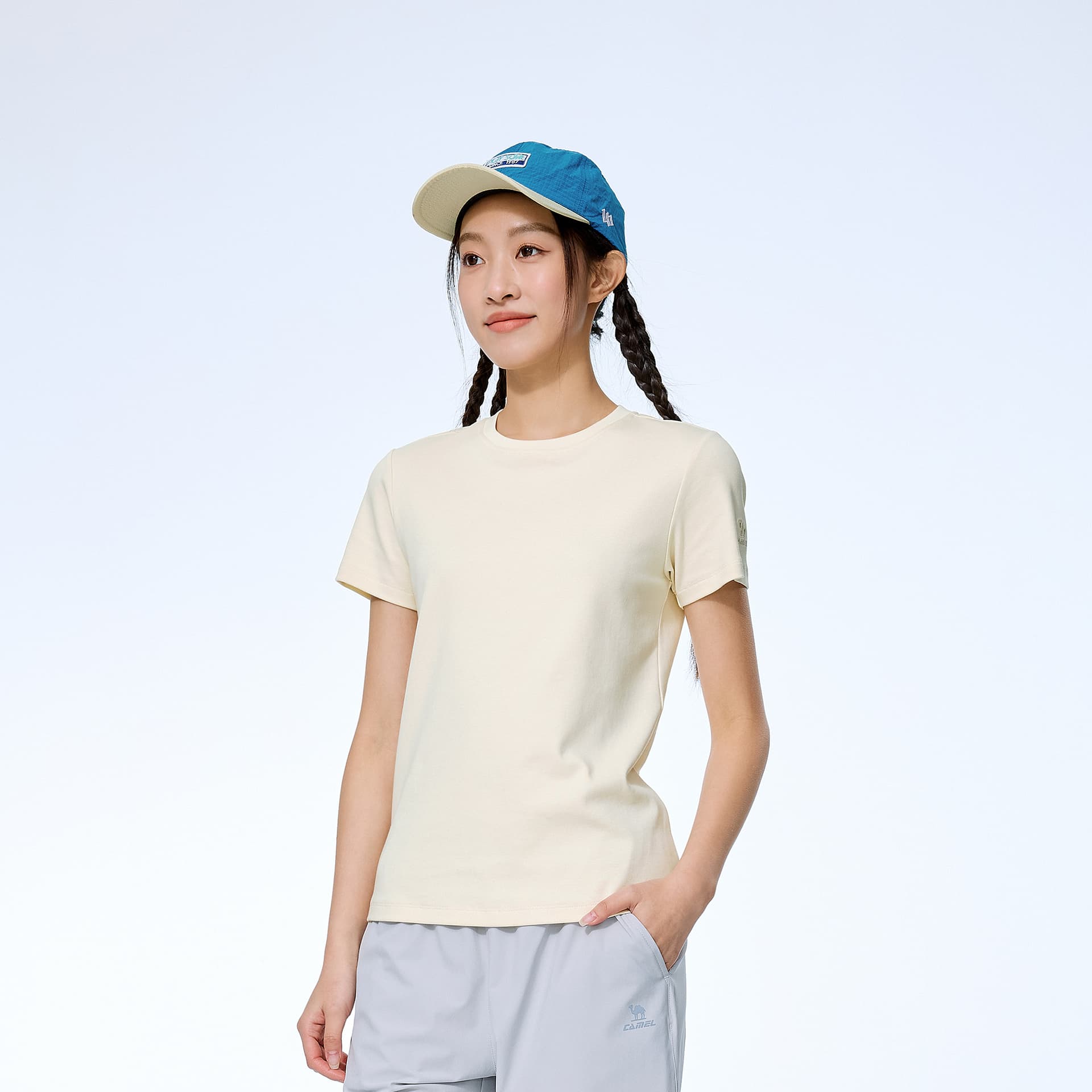 Футболка CAMEL T-Shirt Стиль кампуса Спортивная охлаждающая футболка с круглым вырезом Женская - изображение 5
