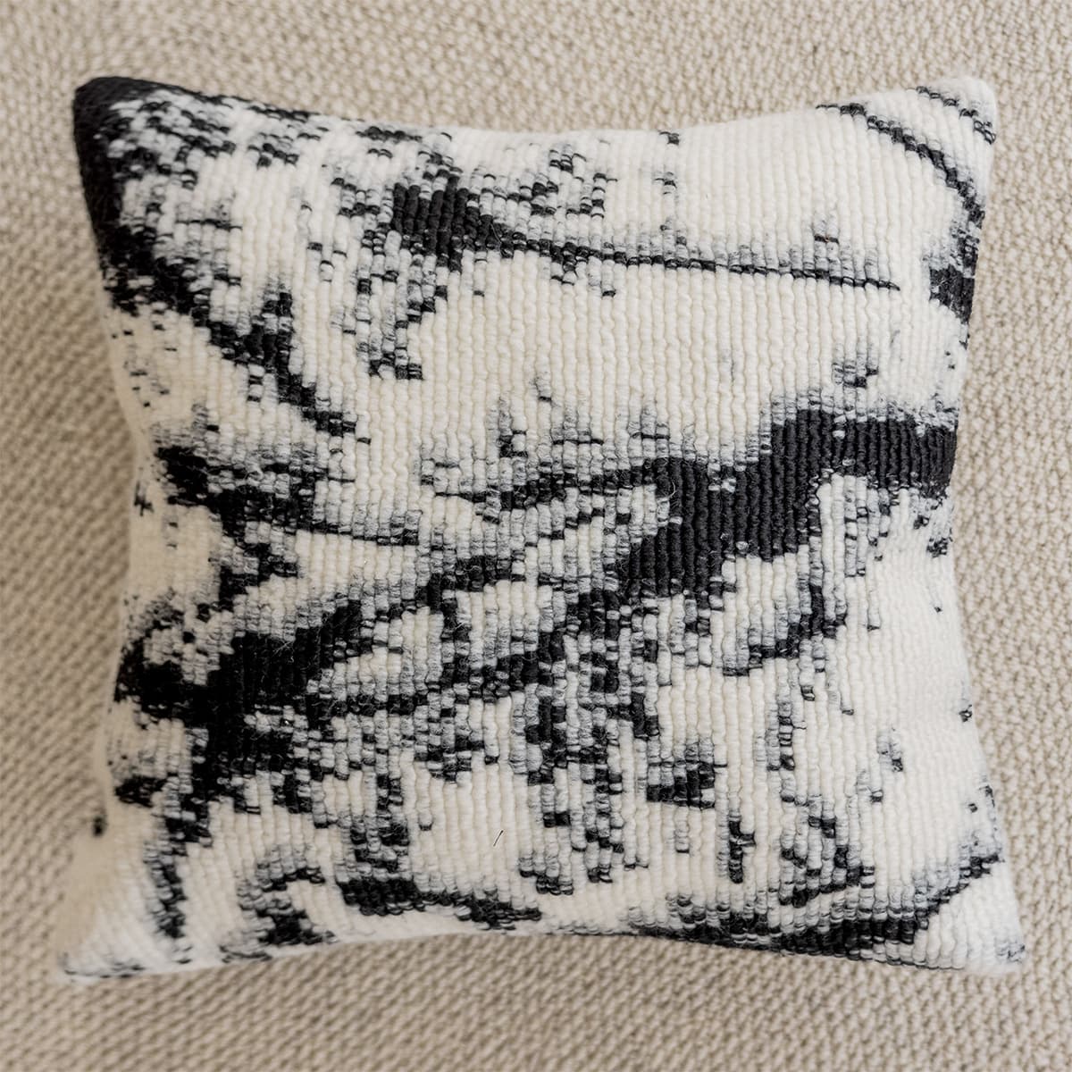 Chhatwal Jonsson ins 45*45cm 30*50cm - изображение 2