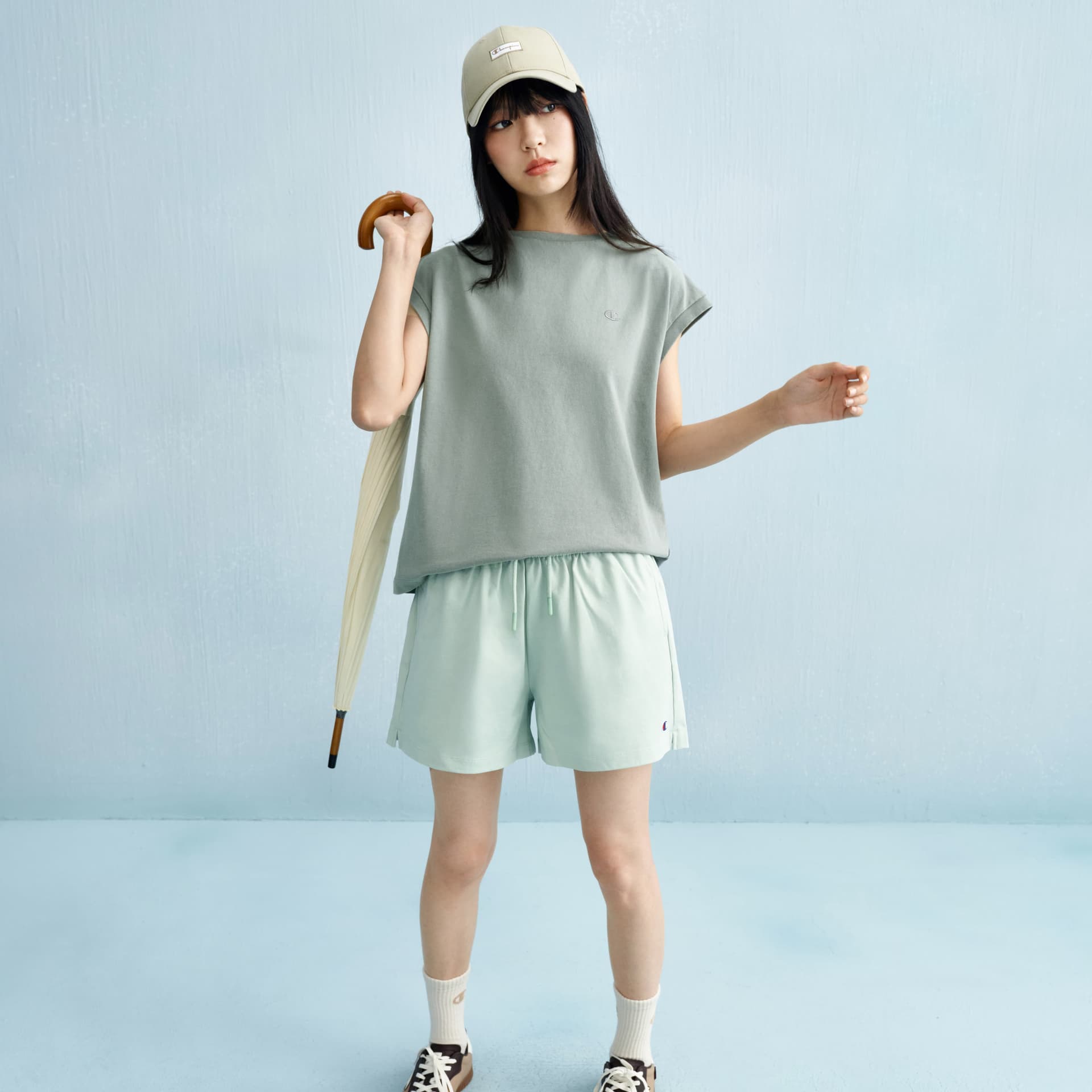 Футболка Champion WOMEN'S CASUAL SS25 T - изображение 3