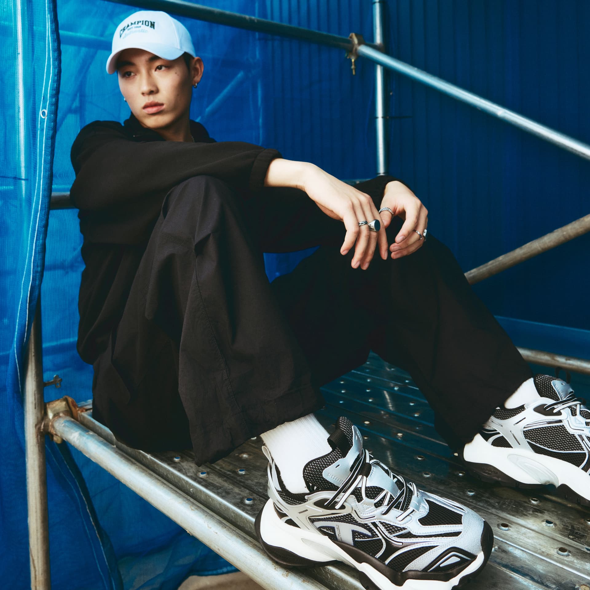 Кроссовки Champion Tooth Shark Shoes Пава Броня Низкие Кроссовки Мужские Серебристо-Белые Черные - изображение 7