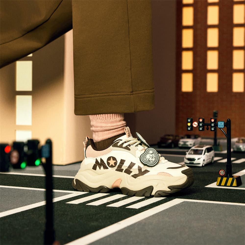 Кроссовки POP MART X Champion Молли Mille Feuille Обувь Champ XXL Молли Низкий Топ Толстая Подошва Женские Кофейно-Коричневый - изображение 6