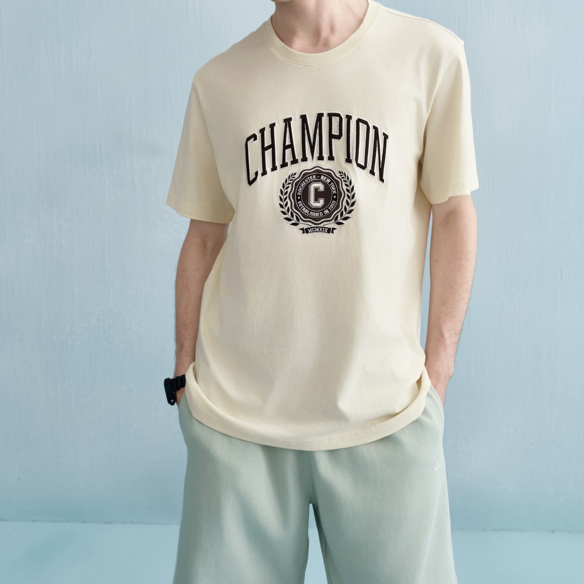 Футболка Champion SS25 YEARBOOK T-Shirt Европейская версия Унисекс - изображение 7