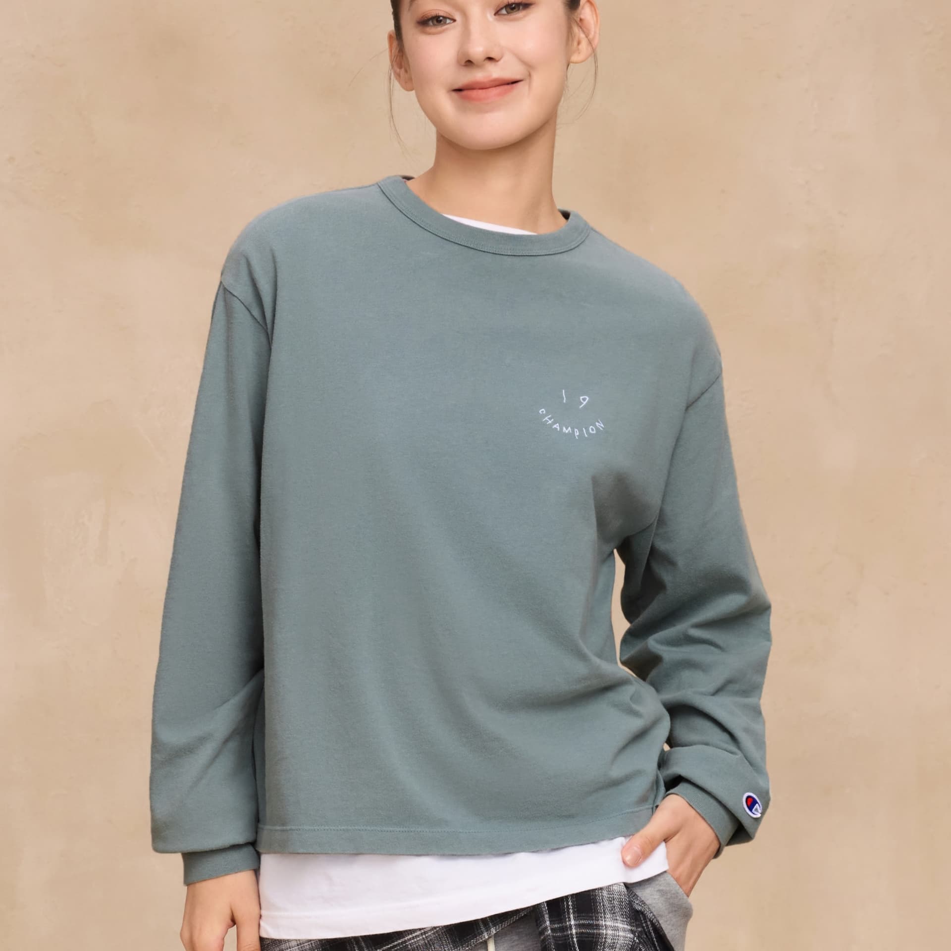 Футболка Champion FW25 WOMENS CASUAL Удобный винтажный классический минималистичный универсальный модный мягкий повседневный контрастные цвета длинный рукав версия для Японии футболка женский - изображение 10