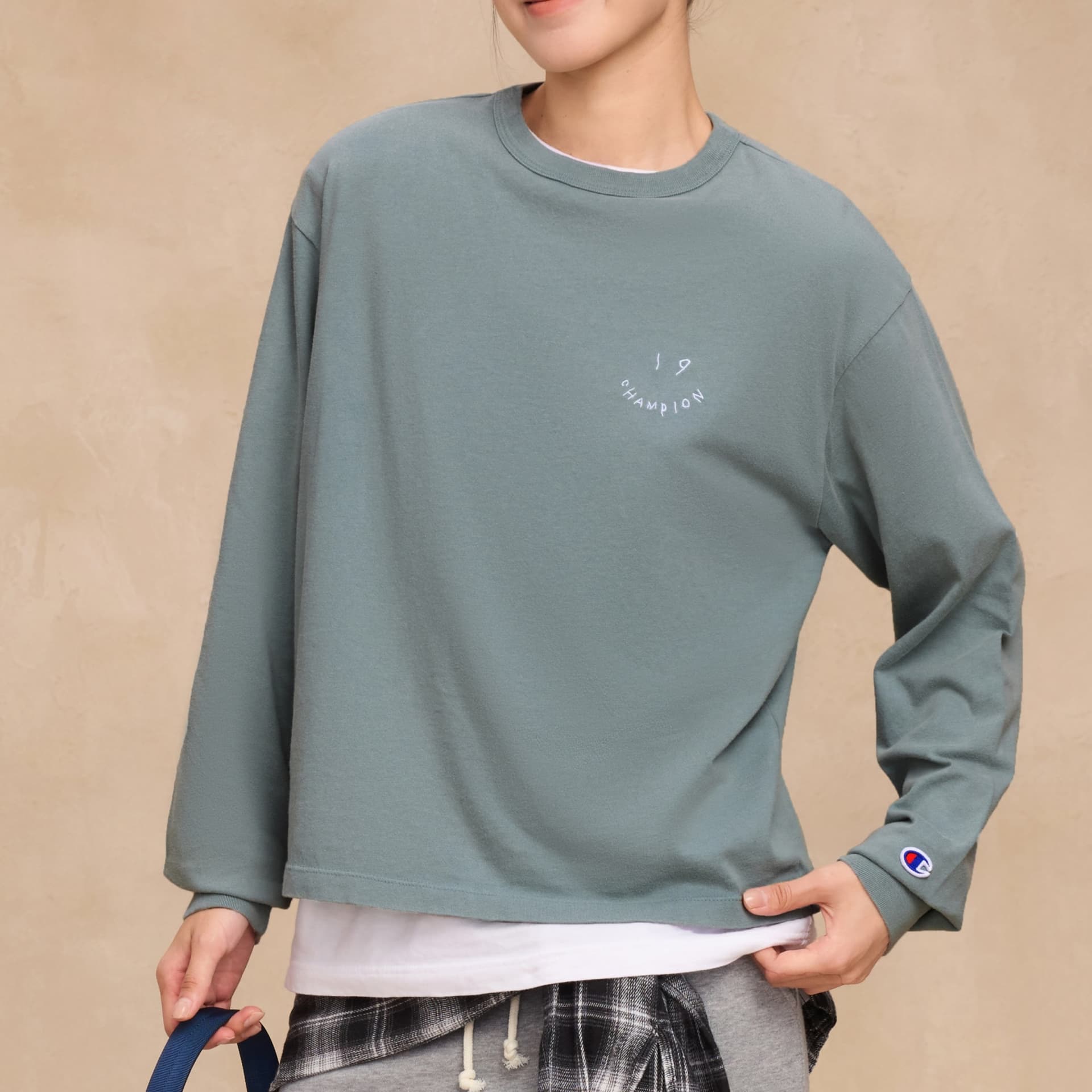 Футболка Champion FW25 WOMENS CASUAL Удобный винтажный классический минималистичный универсальный модный мягкий повседневный контрастные цвета длинный рукав версия для Японии футболка женский - изображение 9