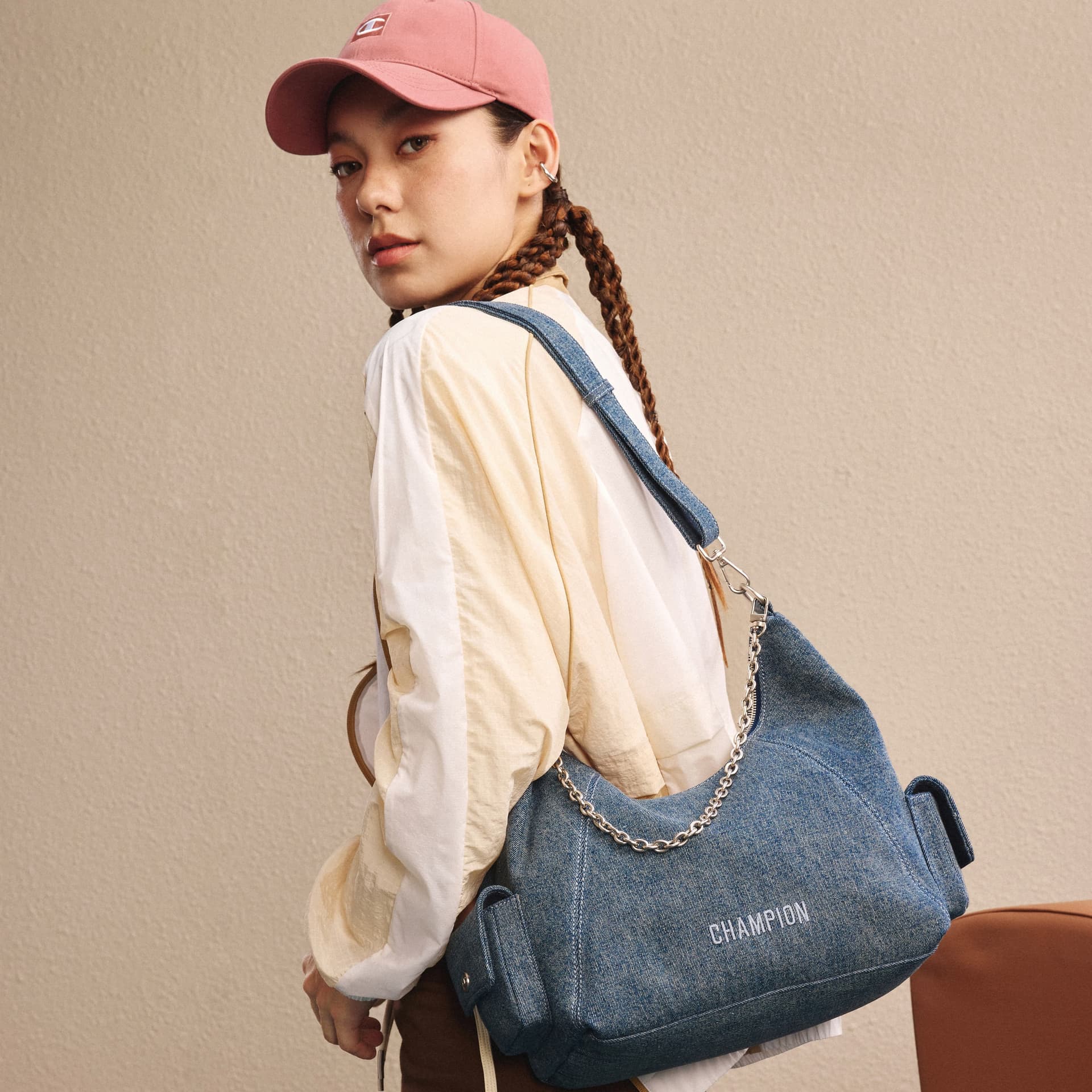 Сумка через плечо Champion CarryX Shoulder Bag SS25 - изображение 5