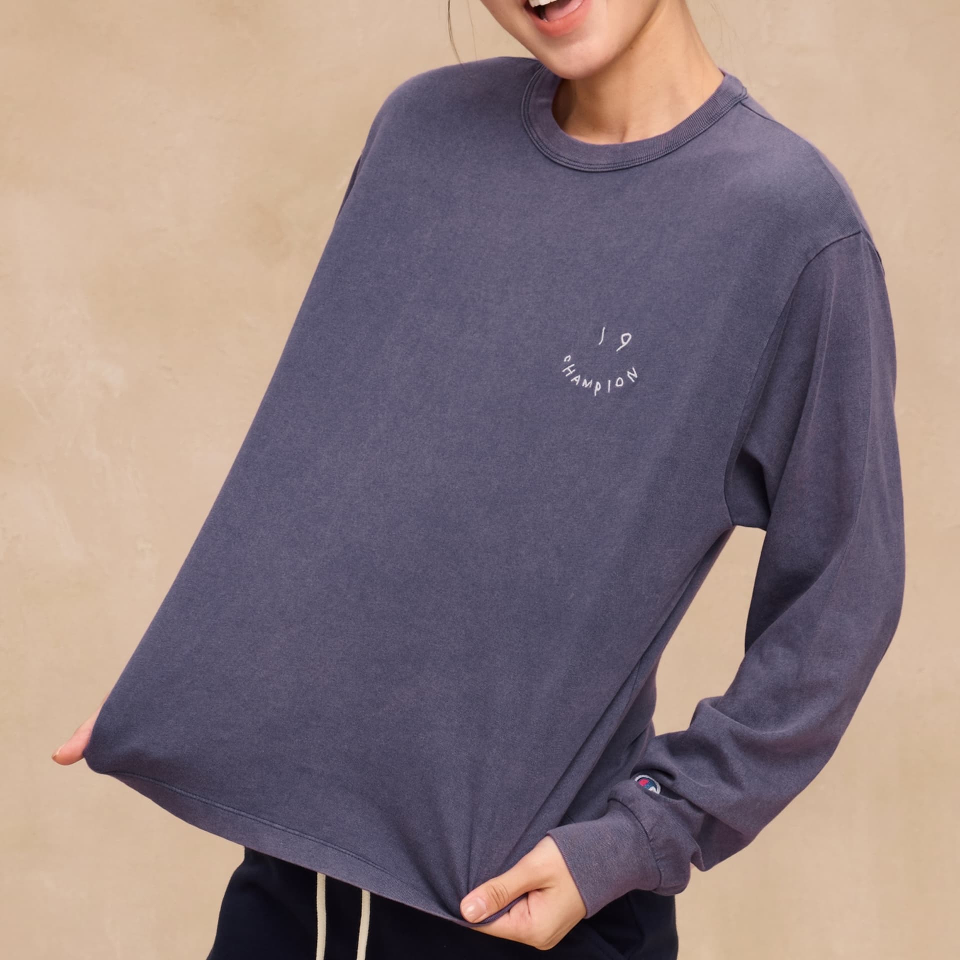Футболка Champion FW25 WOMENS CASUAL Удобный винтажный классический минималистичный универсальный модный мягкий повседневный контрастные цвета длинный рукав версия для Японии футболка женский - изображение 7