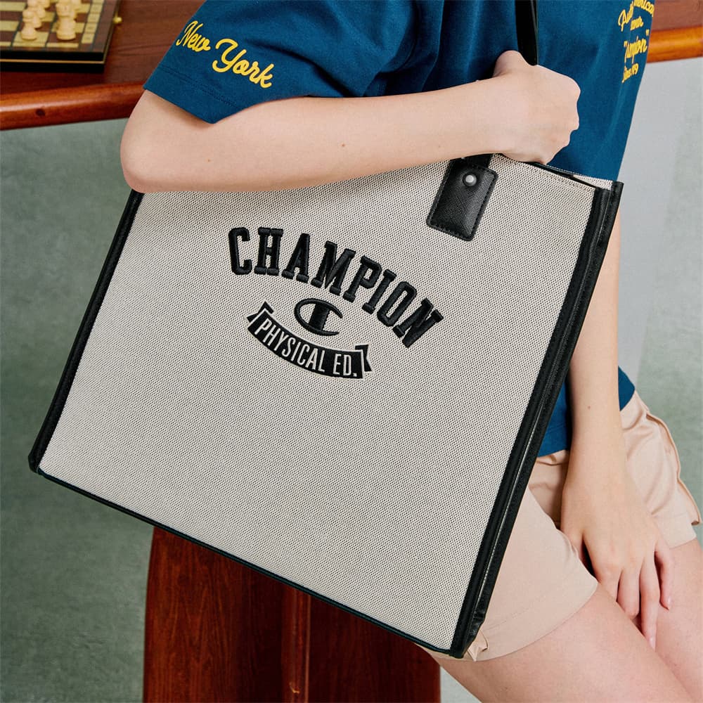 Мини-сумка Champion FW24 Сумка через плечо университетской команды, ретро вышивка логотипа, повседневный стиль, унисекс, парный, темно-синий/черный - изображение 6