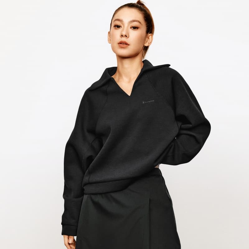 Худи Champion FW25 Black Edition Женская Коллекция Минималистичный Модный Удобный Классический Винтаж Повседневный Спорт Легкий Версия для Японии Толстовка - изображение 3