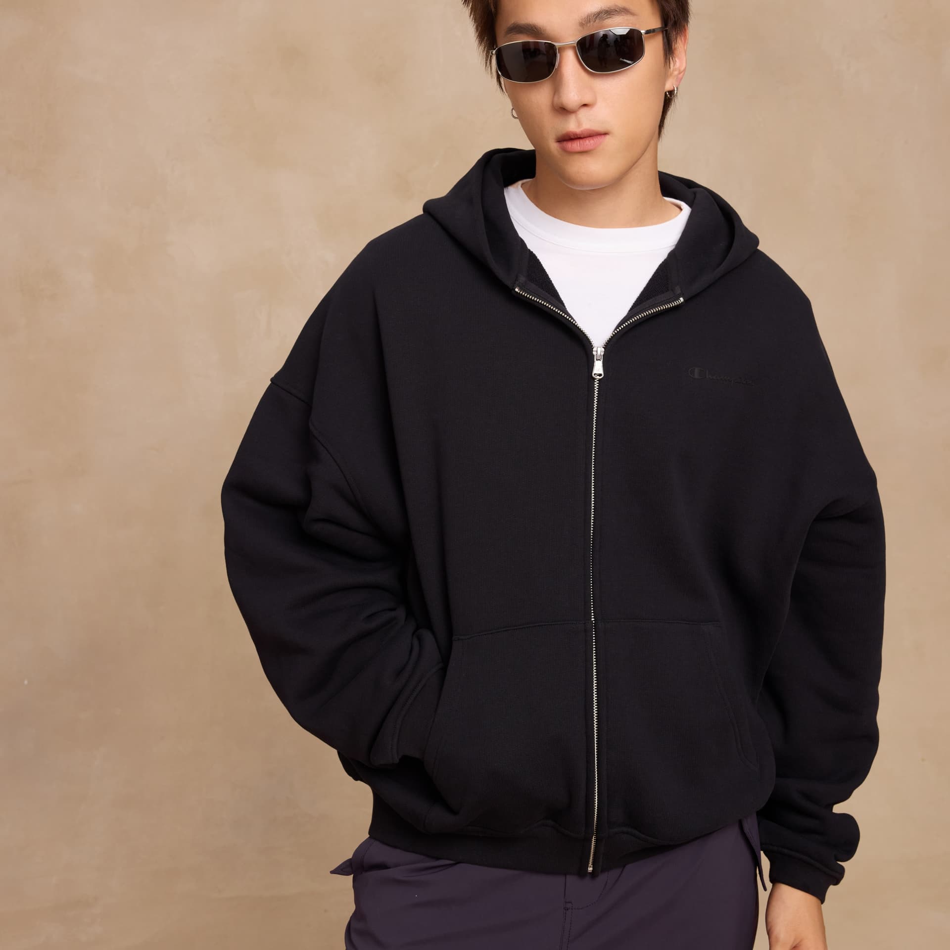 Худи Champion FW25 Универсальный модный минималистичный удобный классический винтаж Версия для США Толстовка унисекс с подарочной коробкой - изображение 4