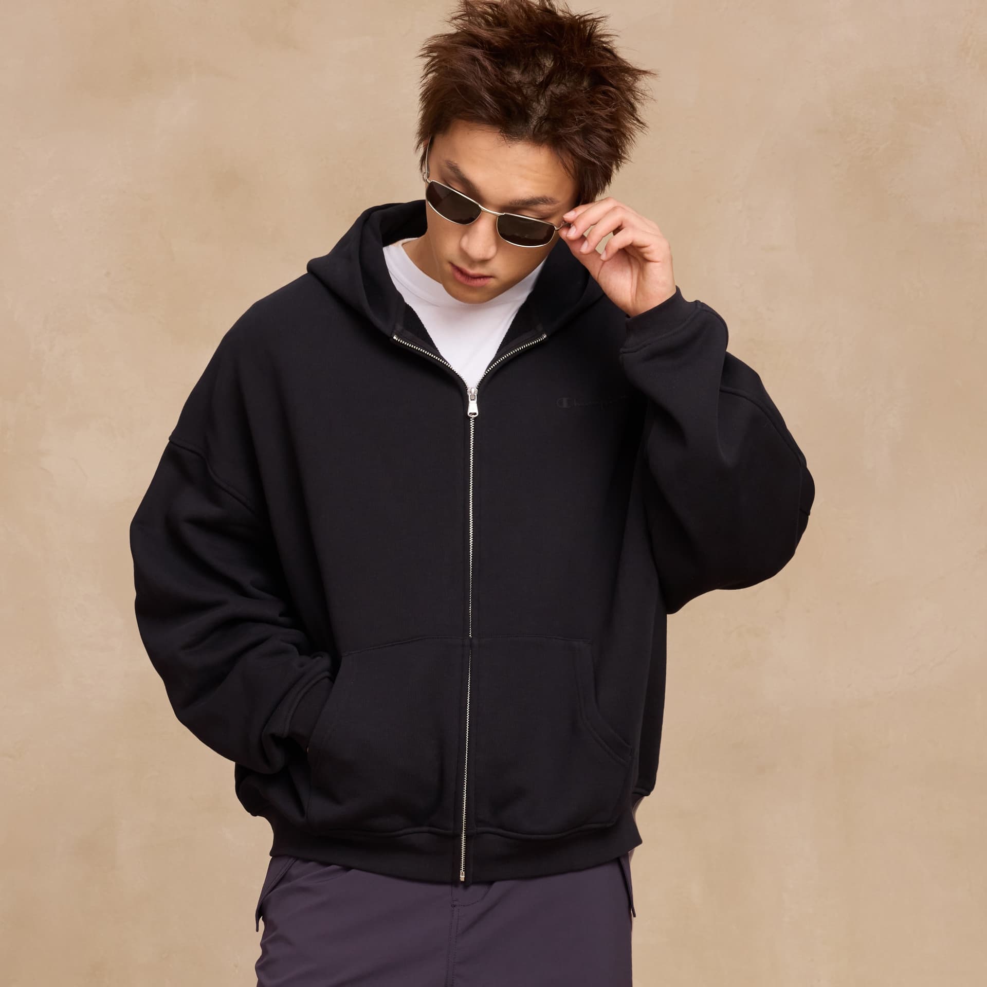 Худи Champion FW25 Универсальный модный минималистичный удобный классический винтаж Версия для США Толстовка унисекс с подарочной коробкой - изображение 2