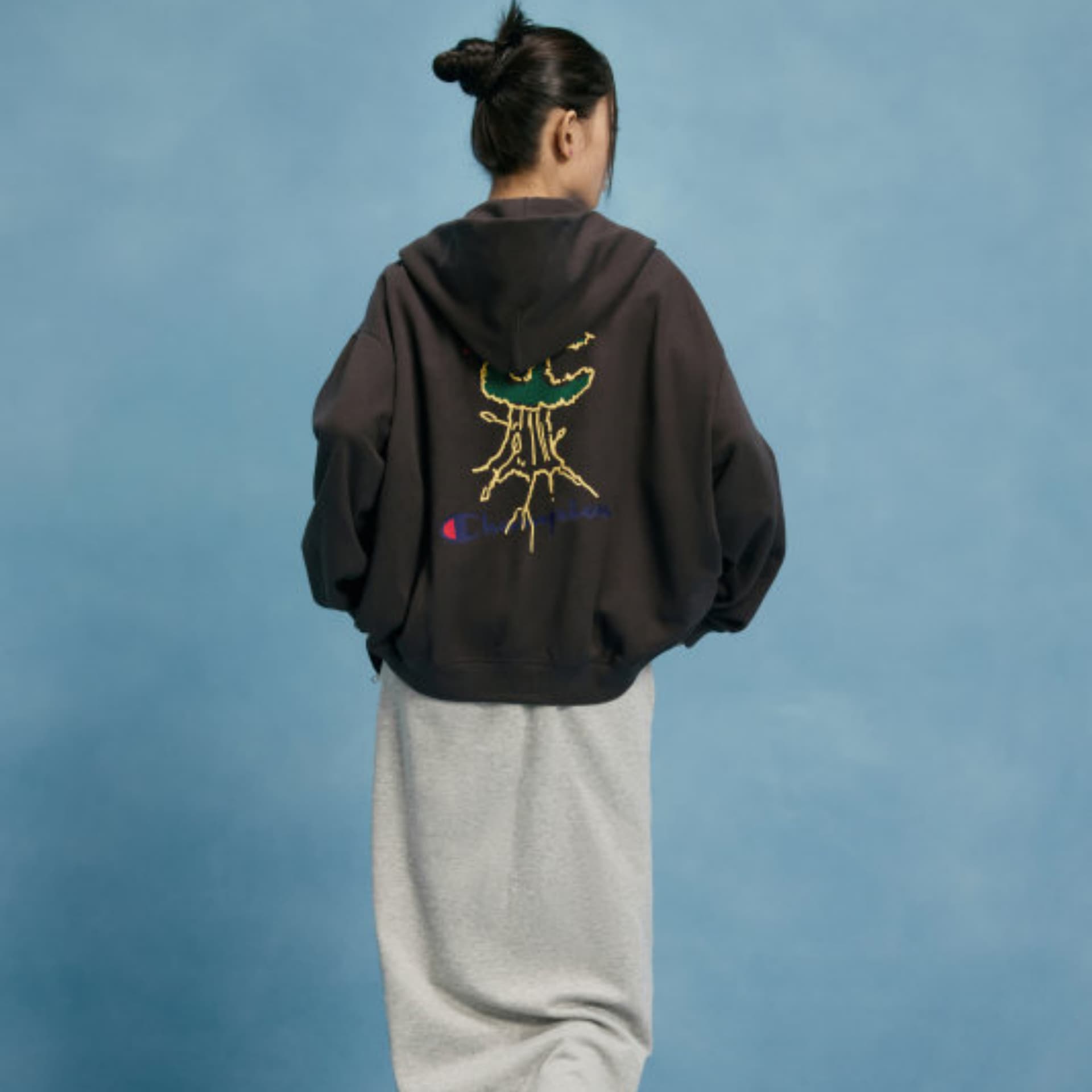 Худи Champion Rochester SS24 Logo - изображение 3
