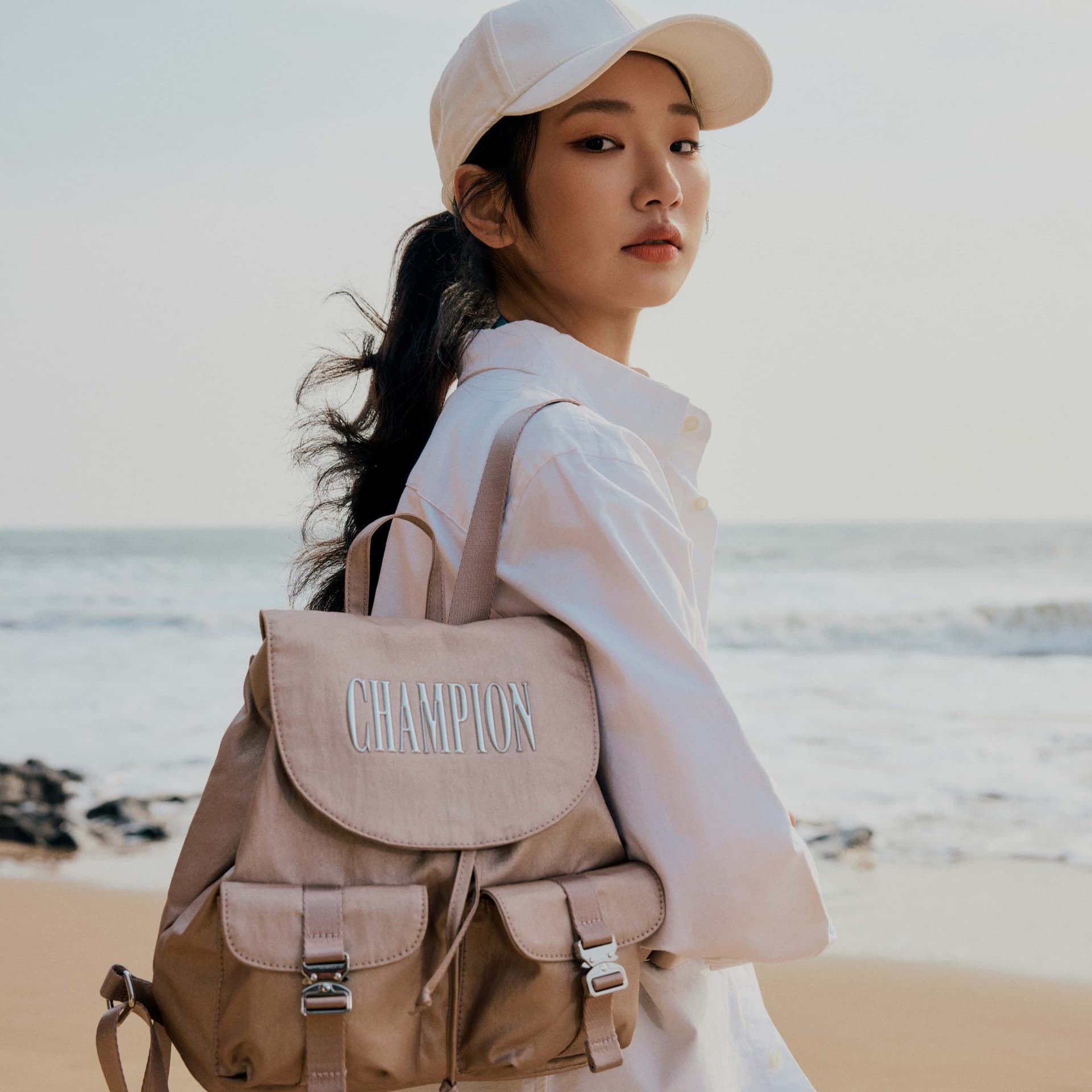 Рюкзак Champion Ткань Рюкзак Стандартный Unisex Светлый Деним Шампанское Золото Черный - изображение 6