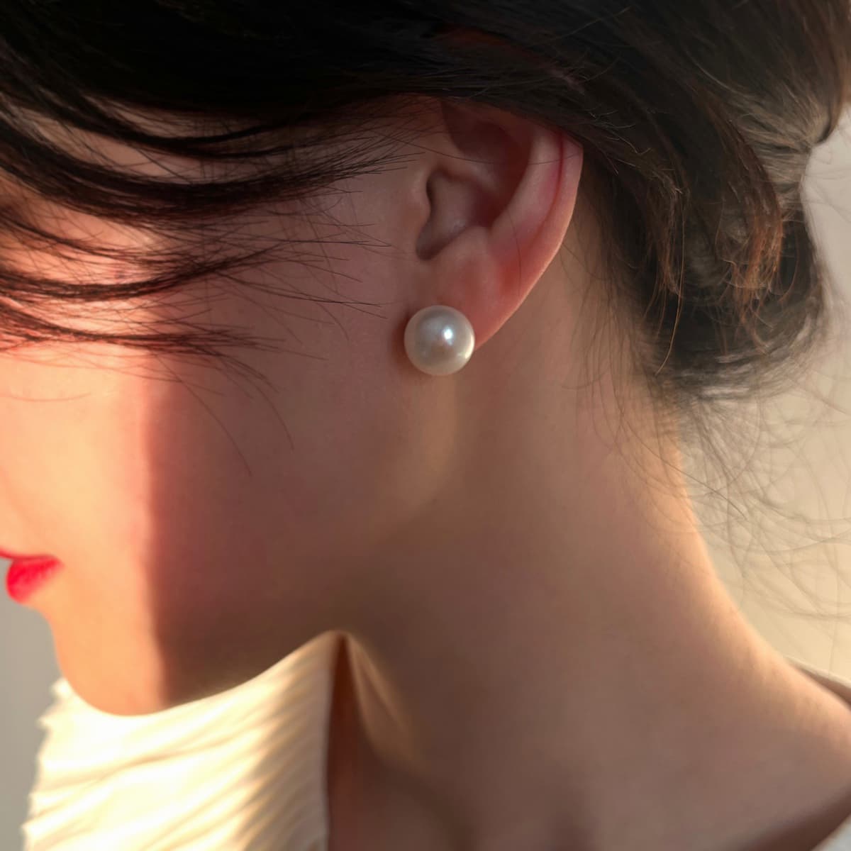 Серьги ONEKISS 999 Серебряная игла Искусственная жемчужина Серьги-гвоздики Женские - изображение 2