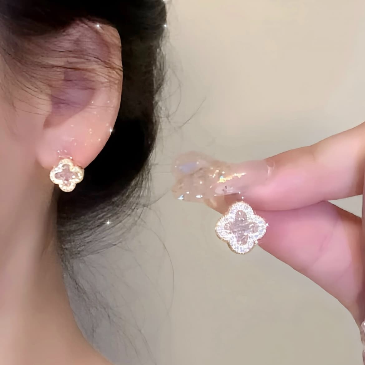Серьги ONEKISS Серьги-гвоздики из покрытого золотом медного синтетического кубического циркония женские - изображение 2