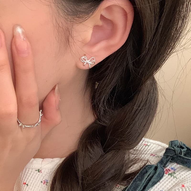 Серьги ONEKISS 999 Серебряная игла Золото-покрытые медные серьги-гвоздики для женщин - изображение 3