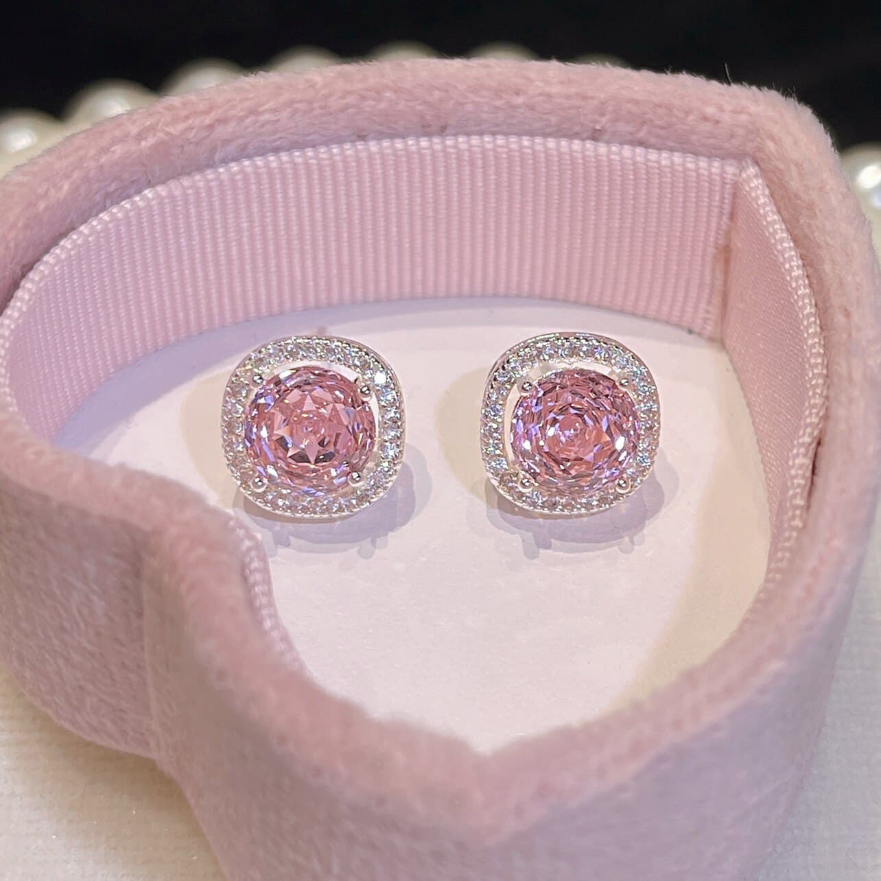Серьги ONEKISS Серьги-гвоздики из покрытого золотом медного синтетического кубического циркония женские - изображение 3