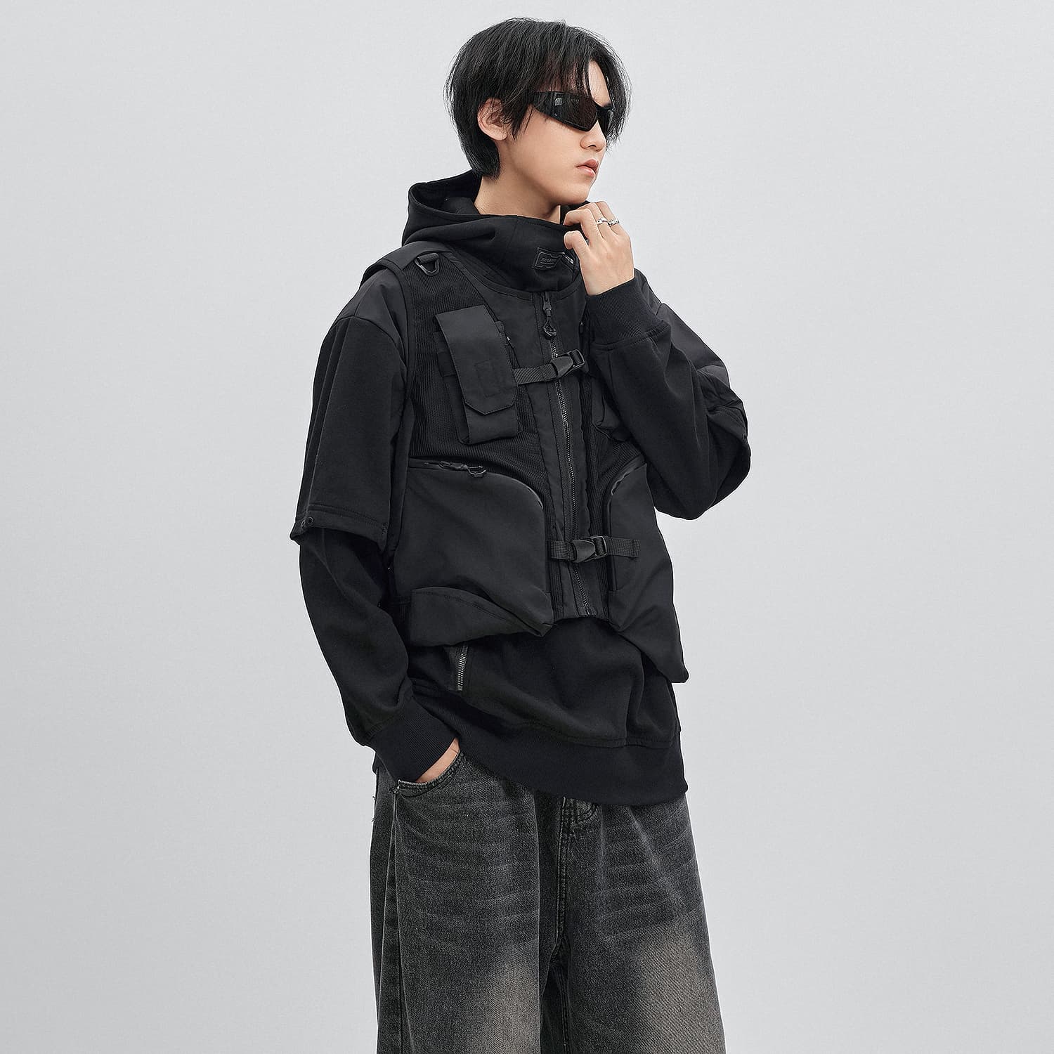 Жилет VIP Urban Techwear Collection Черный мужской Жилеты - изображение 2