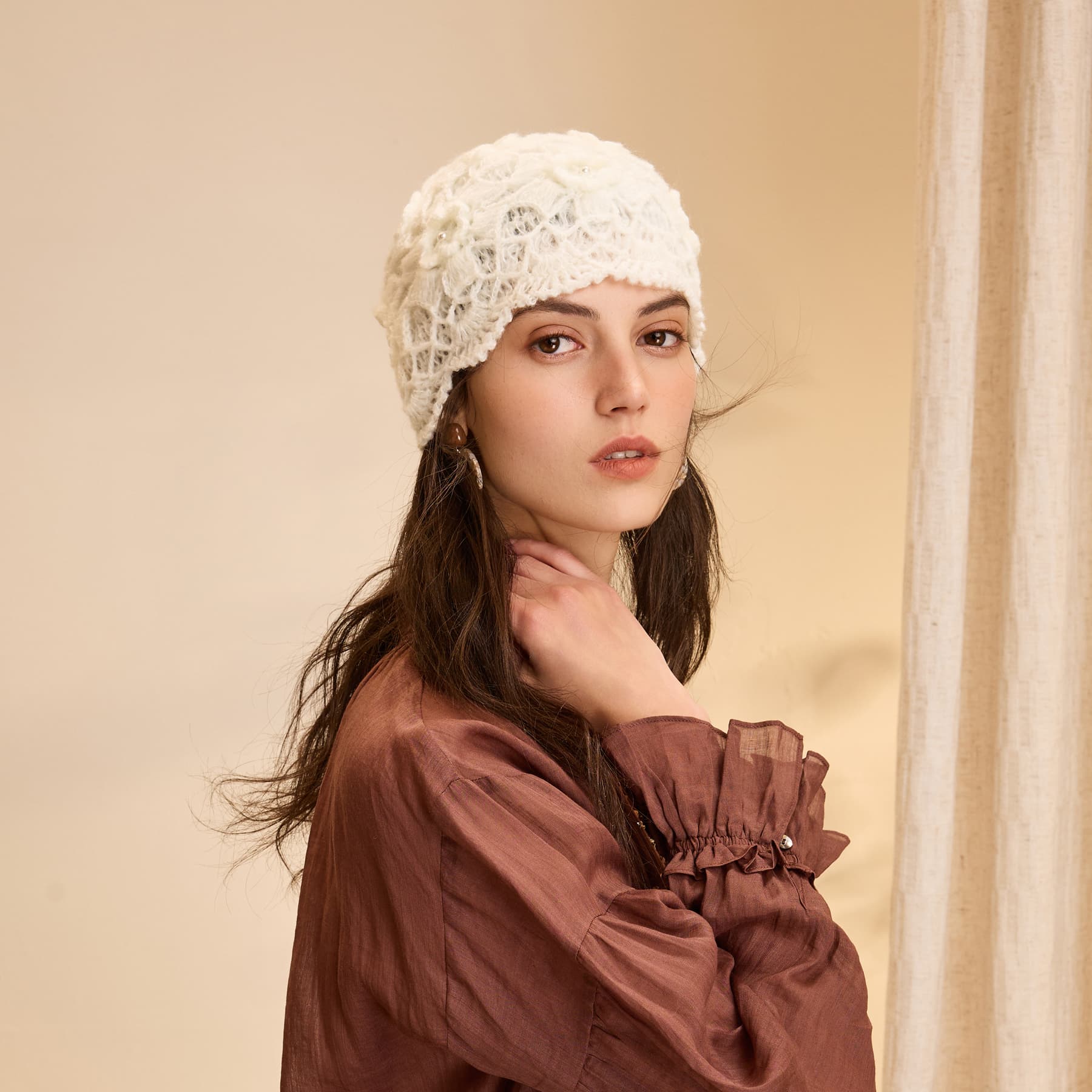 Шапка ELLE Акриловые Шапки-бини Женские - изображение 12
