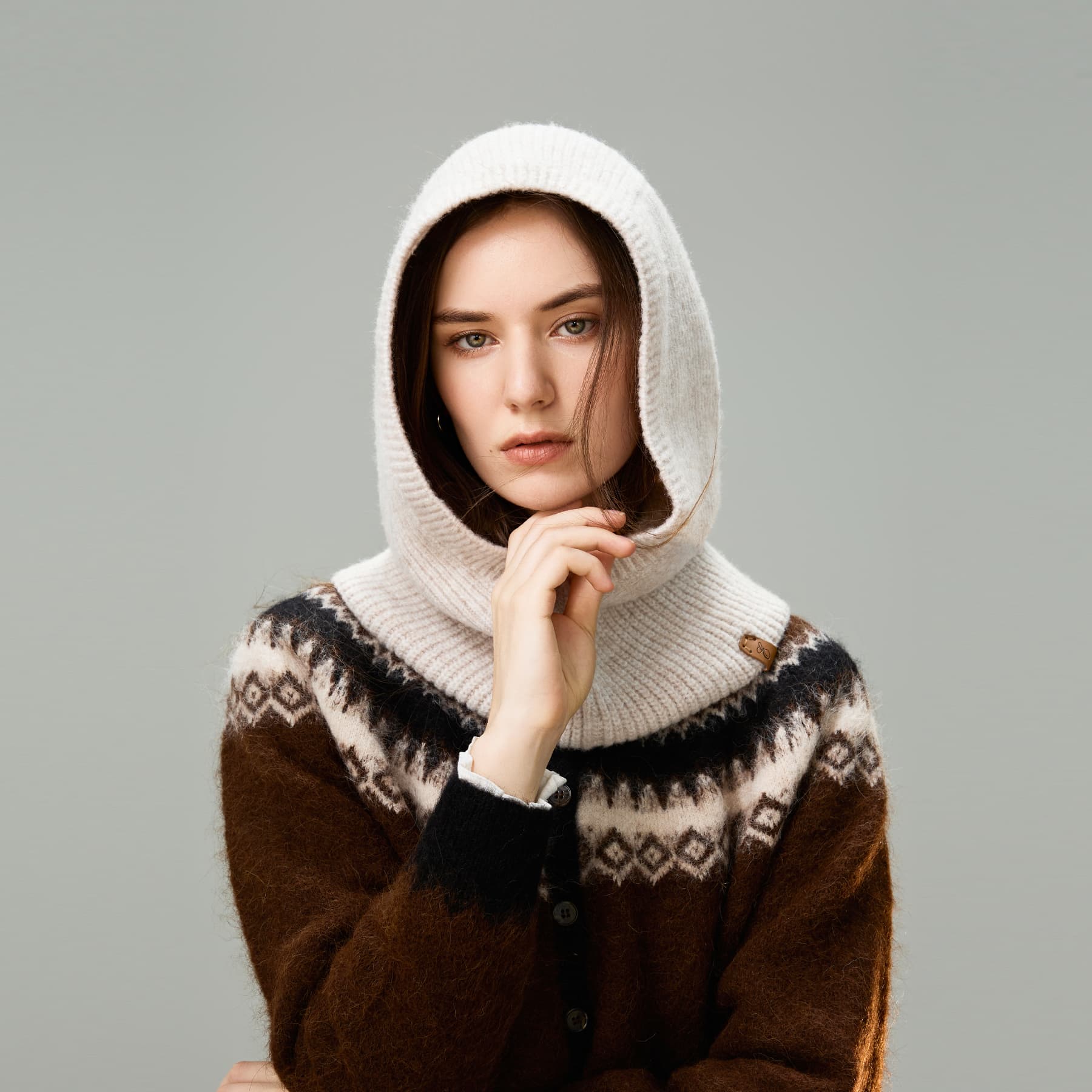 ELLE 5% полиэстер 37% акрил 6% овечья шерсть 4% эластан капюшоны и плюшевые шапки для женщин - изображение 2