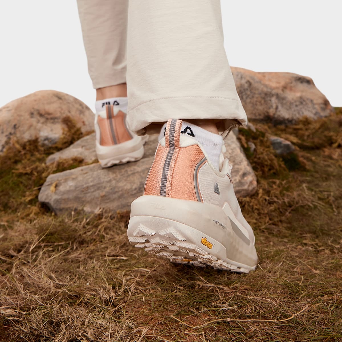 Кроссовки FILA EXPLORER W'S - изображение 6