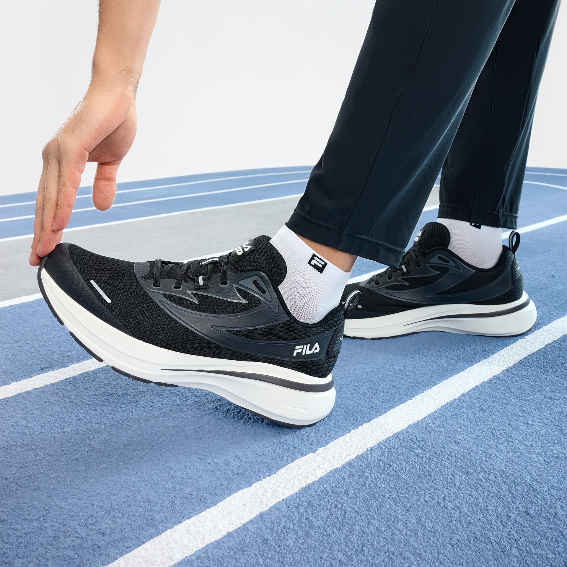 Кроссовки для бега FILA 1.0 - изображение 6