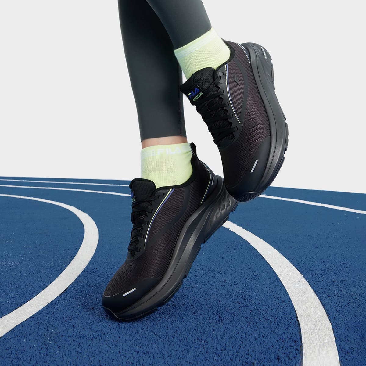 Кроссовки для бега FILA Низкие беговые кроссовки женские черные - изображение 6