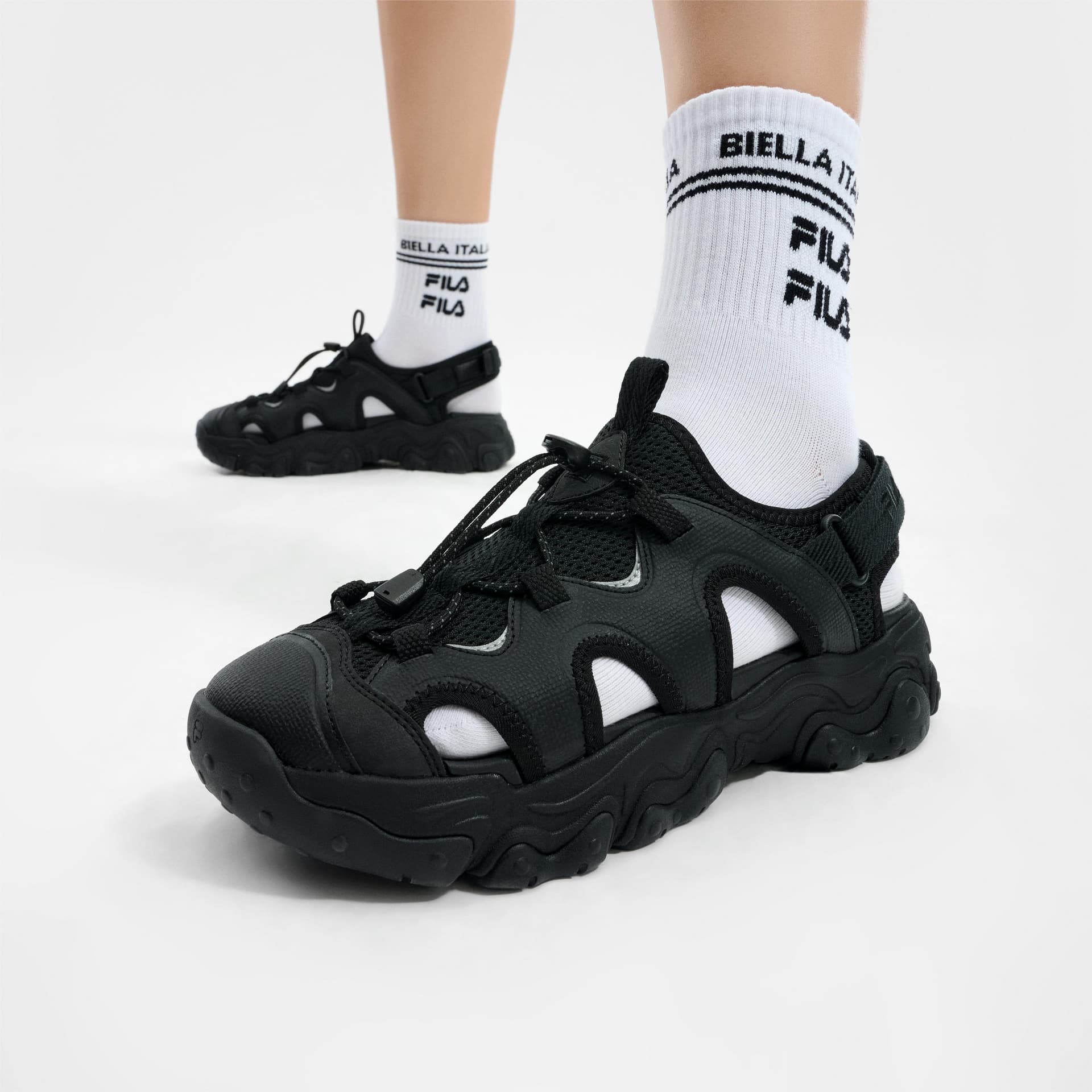 Сандалии с ремешком FILA FLUID 5 SANDAL Пляжные сандалии Женские Черные - изображение 8
