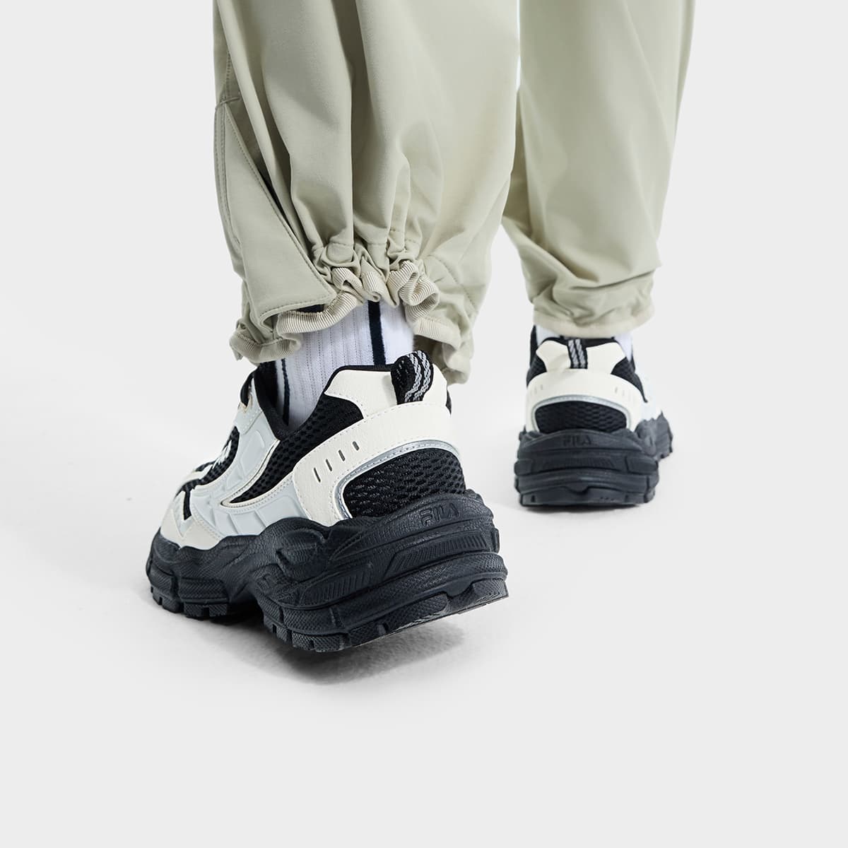 Кроссовки для бега FILA Blade Легкий Низкий Топ Беговые Кроссовки Женские Черные - изображение 4