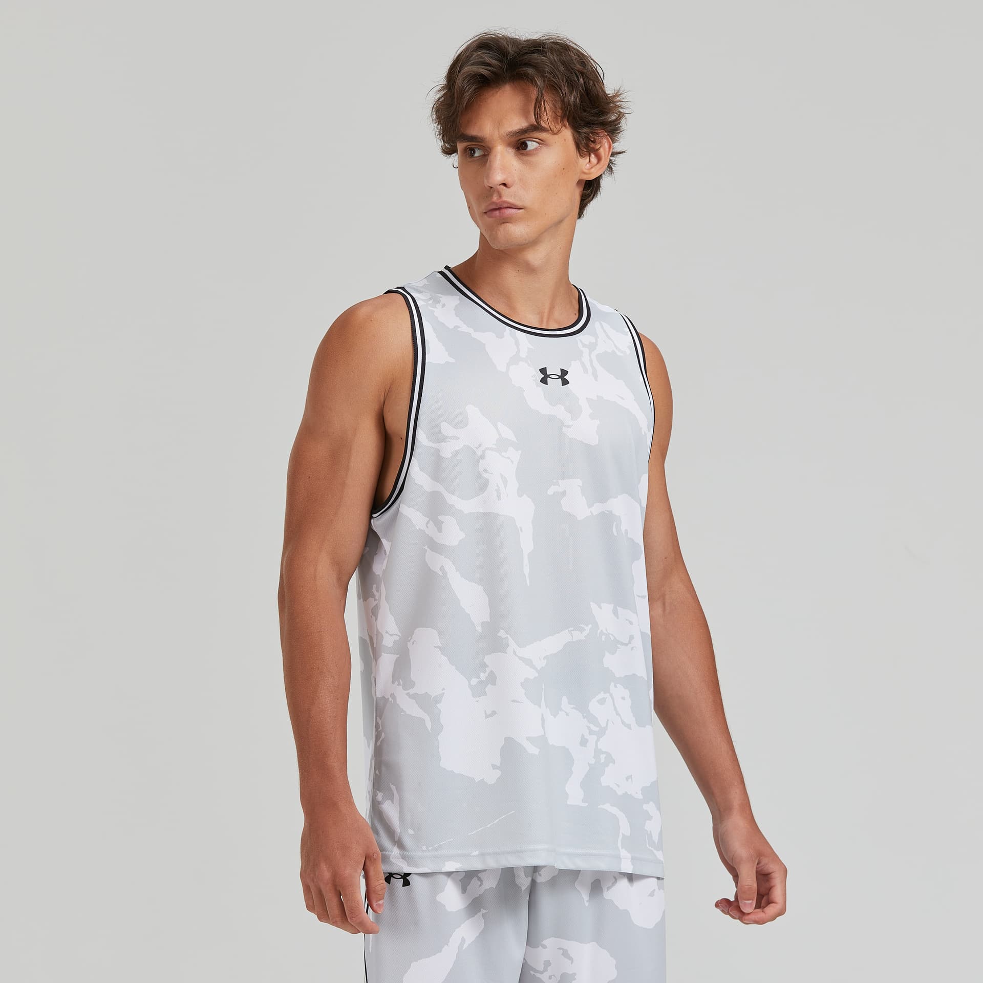 Майка Under Armour SS24 - изображение 5