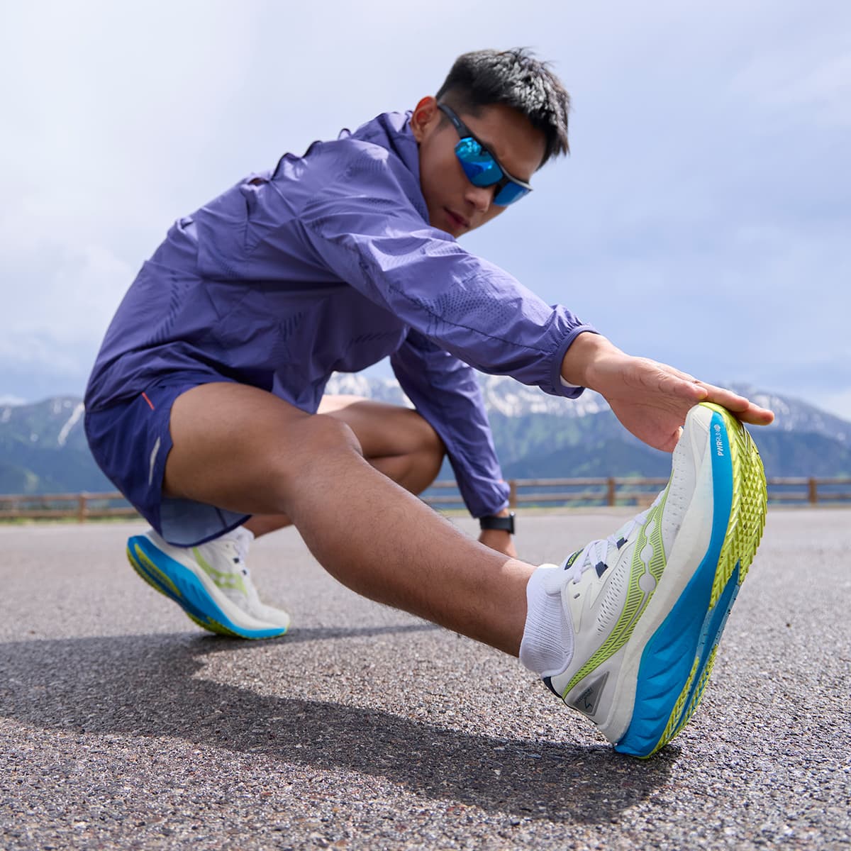 Кроссовки для бега Saucony Endorphin Speed 4 White Green - изображение 11
