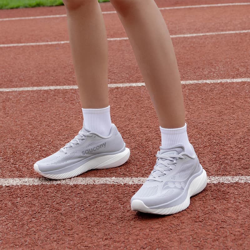 Кроссовки для бега Saucony Kinvara 15 Light Purple - изображение 8