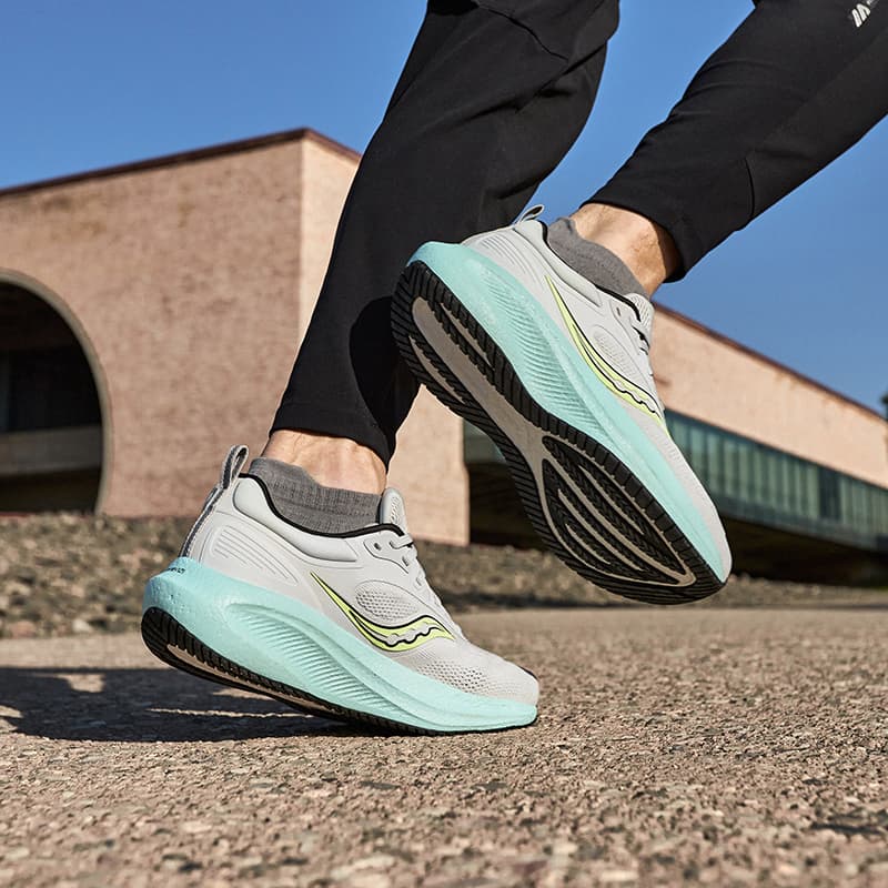Кроссовки для бега Saucony Surge 3 - изображение 7