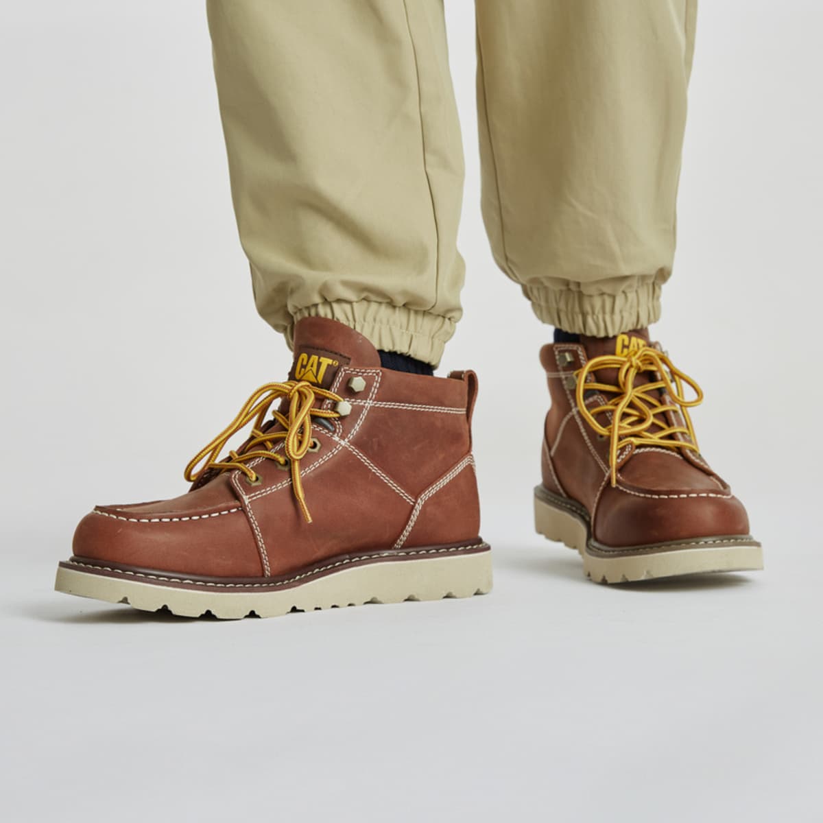 Ботинки уличные CAT Tradesman Mid B4C - изображение 2