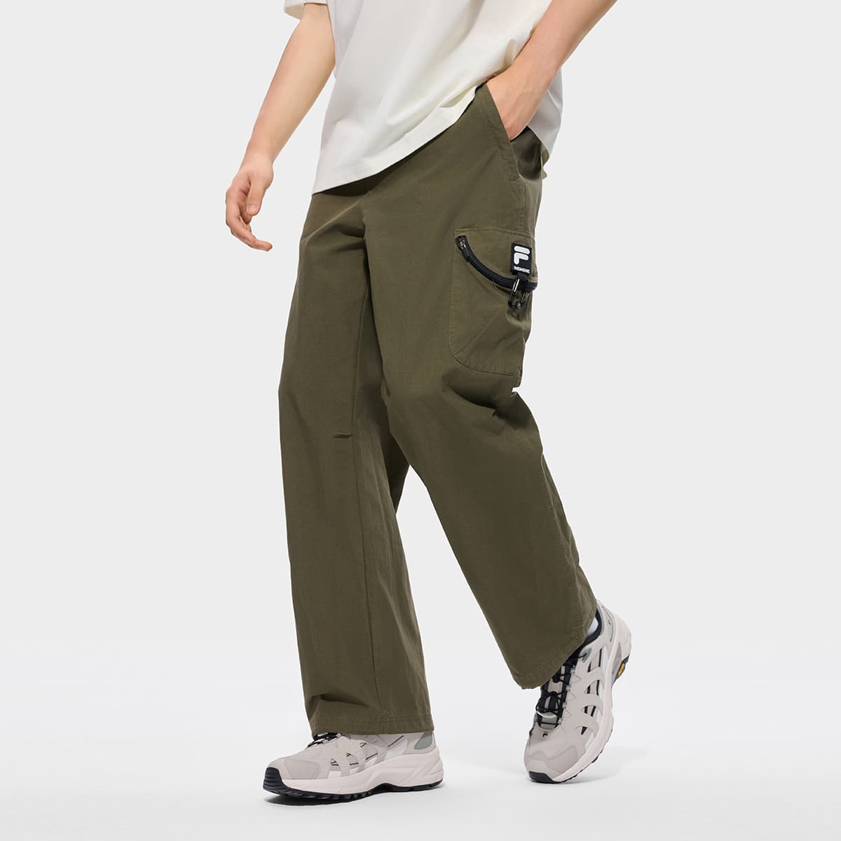 Штаны FILA FUSION FILA X MOONGE Битум Мужской Повседневные брюки - изображение 3