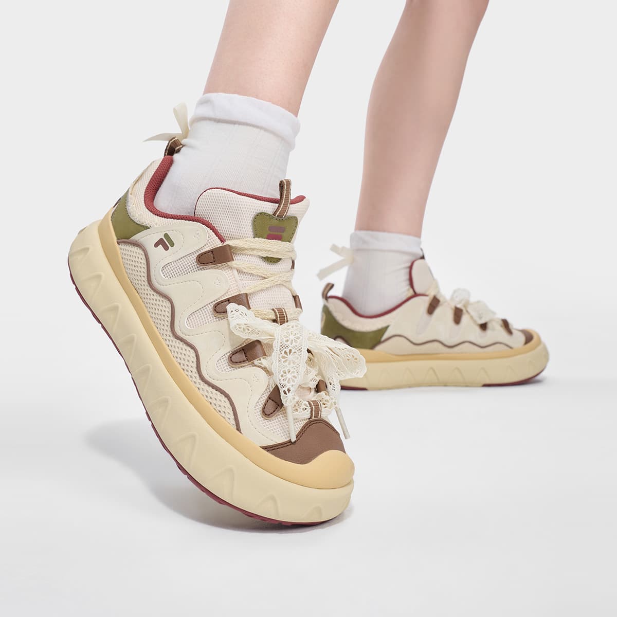 Кроссовки FILA FUSION PISA FLAT Cone Shoes Лоу-топы Скейтборд Обувь Женские Жемчужно-белый Пшенично-желтый - изображение 8