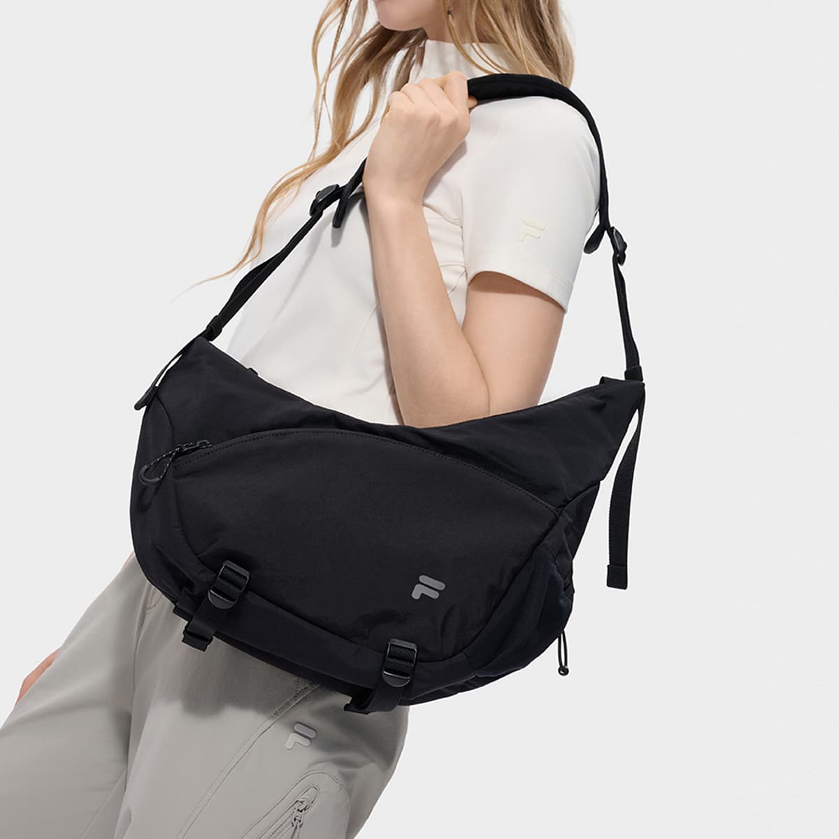 Сумка через плечо FILA FUSION URBAN TECH Кросс-боди Сумка Темно-черная Унисекс - изображение 5
