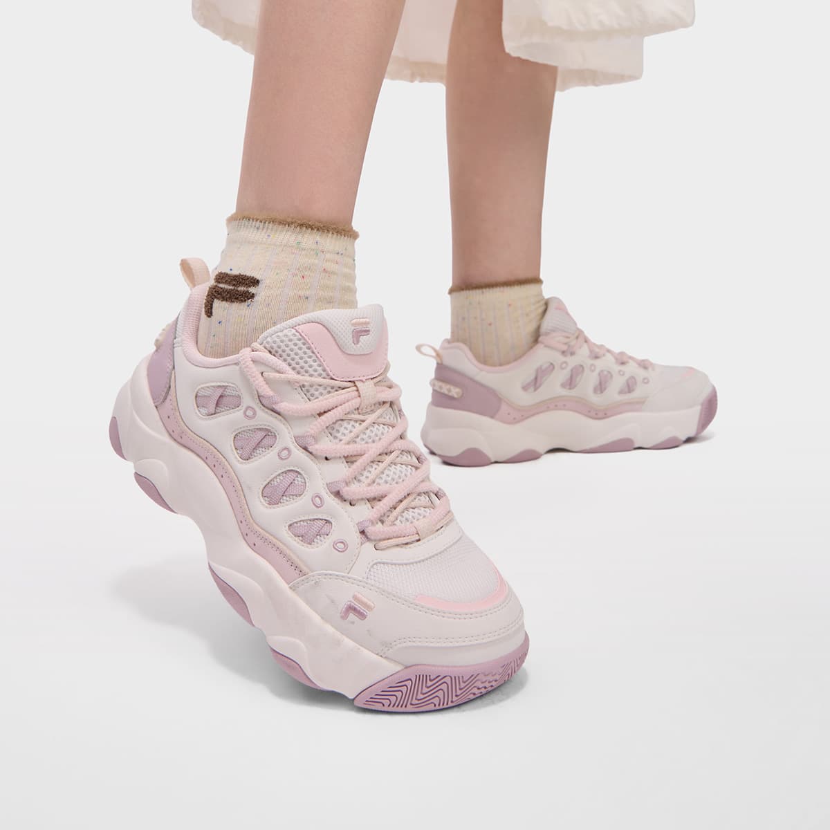 Кроссовки FILA FUSION WATERBEAR Bear Paw Shoes Массивные кроссовки Низкий Топ Белый Рассветно-розовый Женские - изображение 8