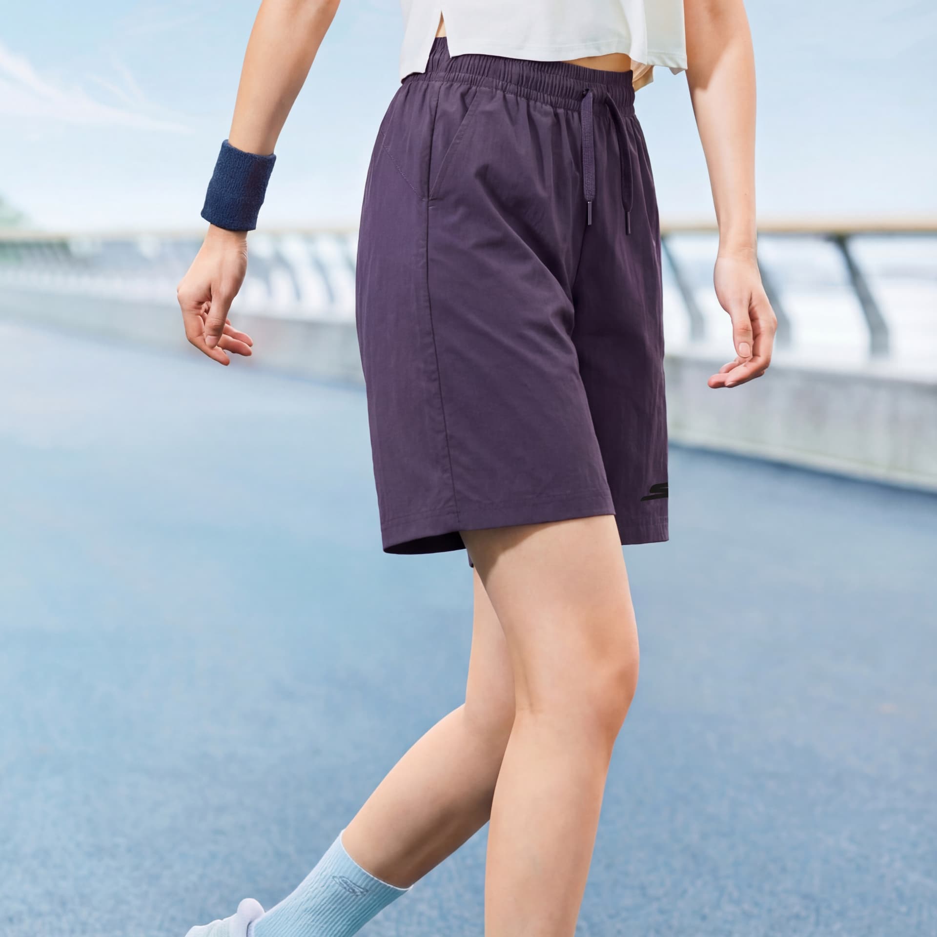 Шорты Skechers Готический фиолетовый 05HS Женские Повседневные шорты - изображение 4